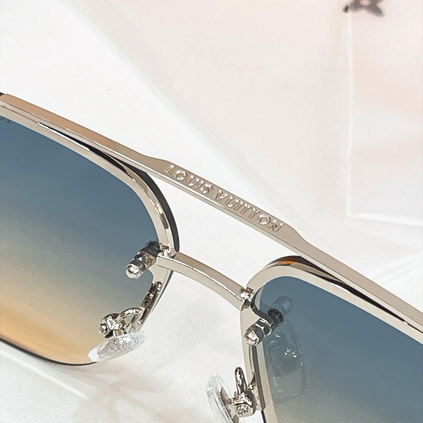 LOUIS VUITTO*✨✨✨MODEL：Z22469E✨✨✨ SIZE：62口13-145✨✨✨