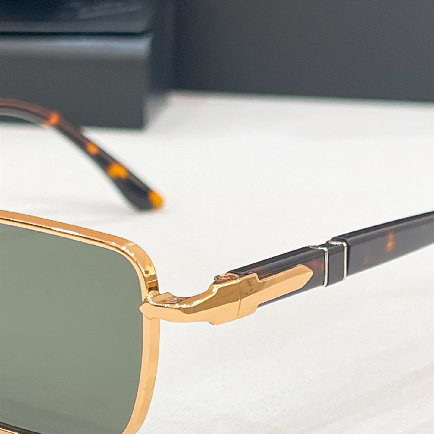 Persol🌟🌟🌟MODEL：1020-S🌟🌟🌟SIZE：57口22-145🌟🌟🌟