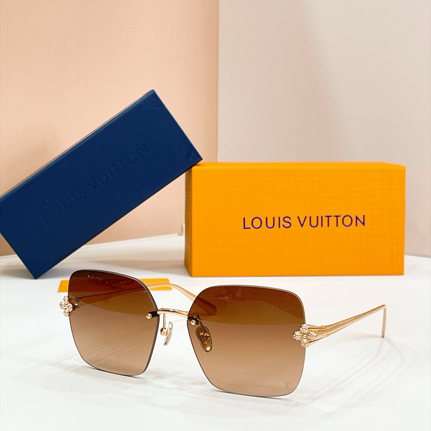 LOUIS VUITTO*✨✨✨MODEL：Z3327U✨✨✨ SIZE：59口17-145✨✨✨