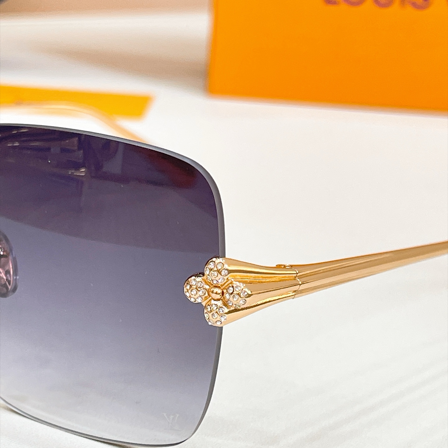 LOUIS VUITTO*✨✨✨MODEL：Z3327U✨✨✨ SIZE：59口17-145✨✨✨