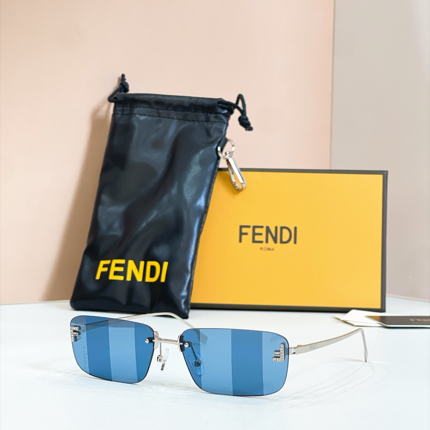 FENDI✨✨✨MODEL：FE4172US✨✨ SIZE：58口18-140✨✨✨