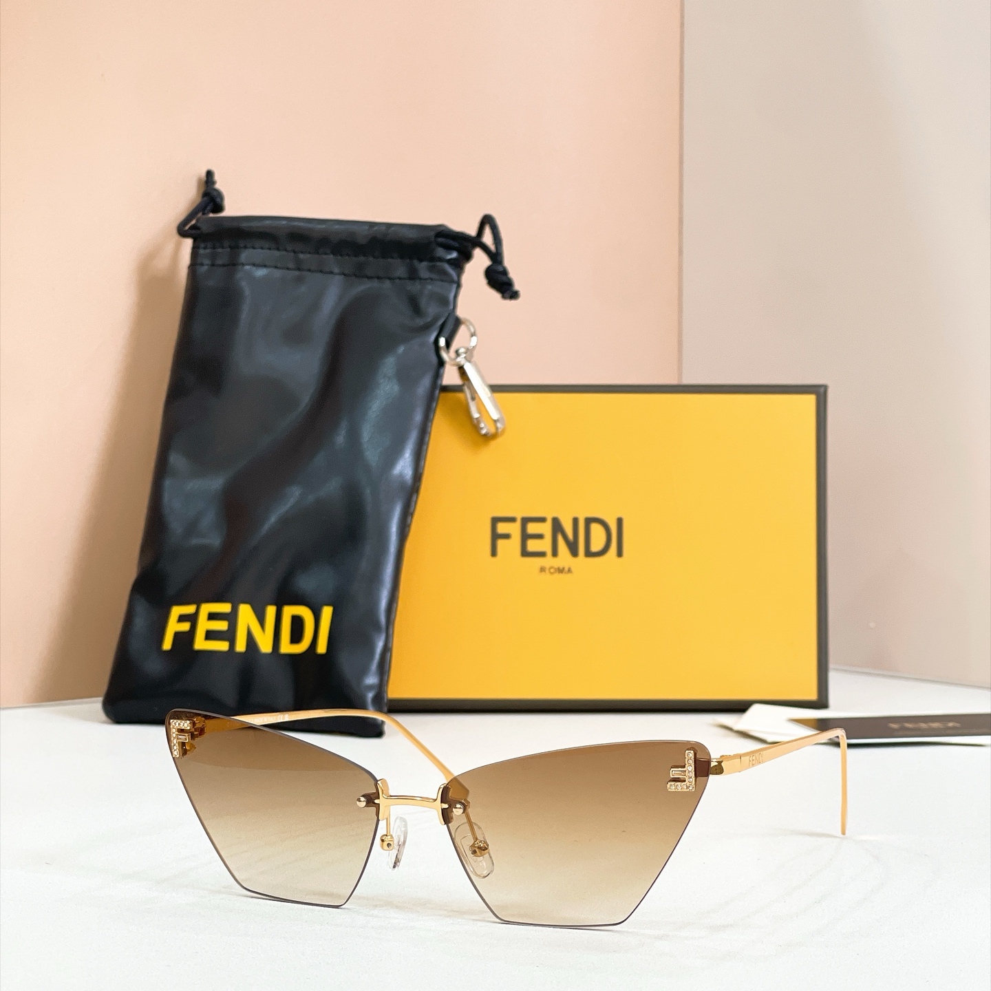 FENDI✨✨✨MODEL：FE4160US✨✨ SIZE：62口14-135✨✨✨