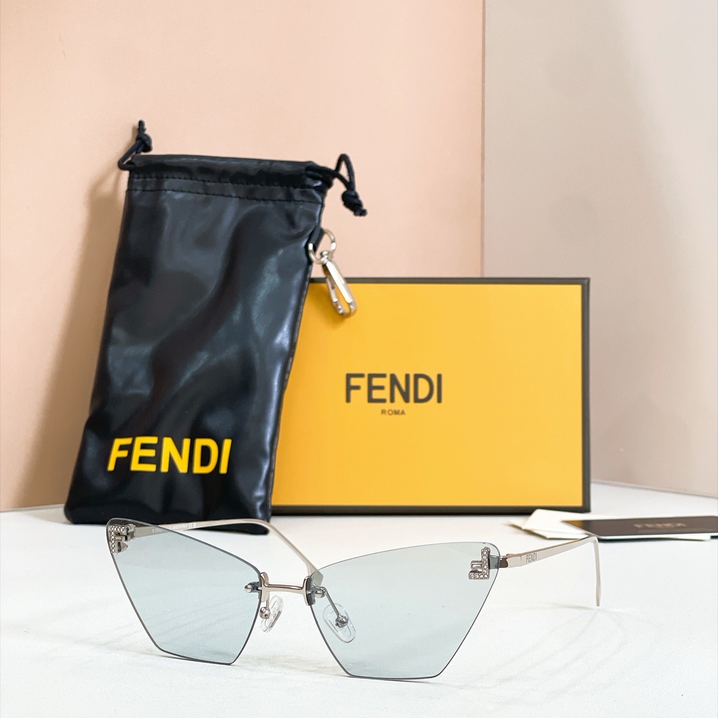 FENDI✨✨✨MODEL：FE4160US✨✨ SIZE：62口14-135✨✨✨