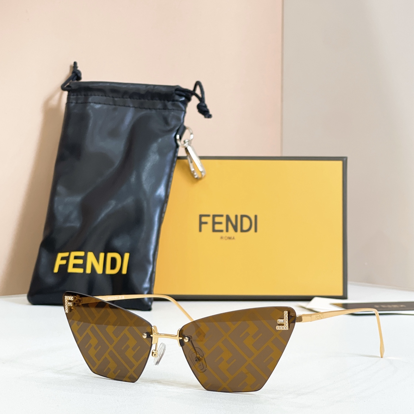 FENDI✨✨✨MODEL：FE4160US✨✨ SIZE：62口14-135✨✨✨