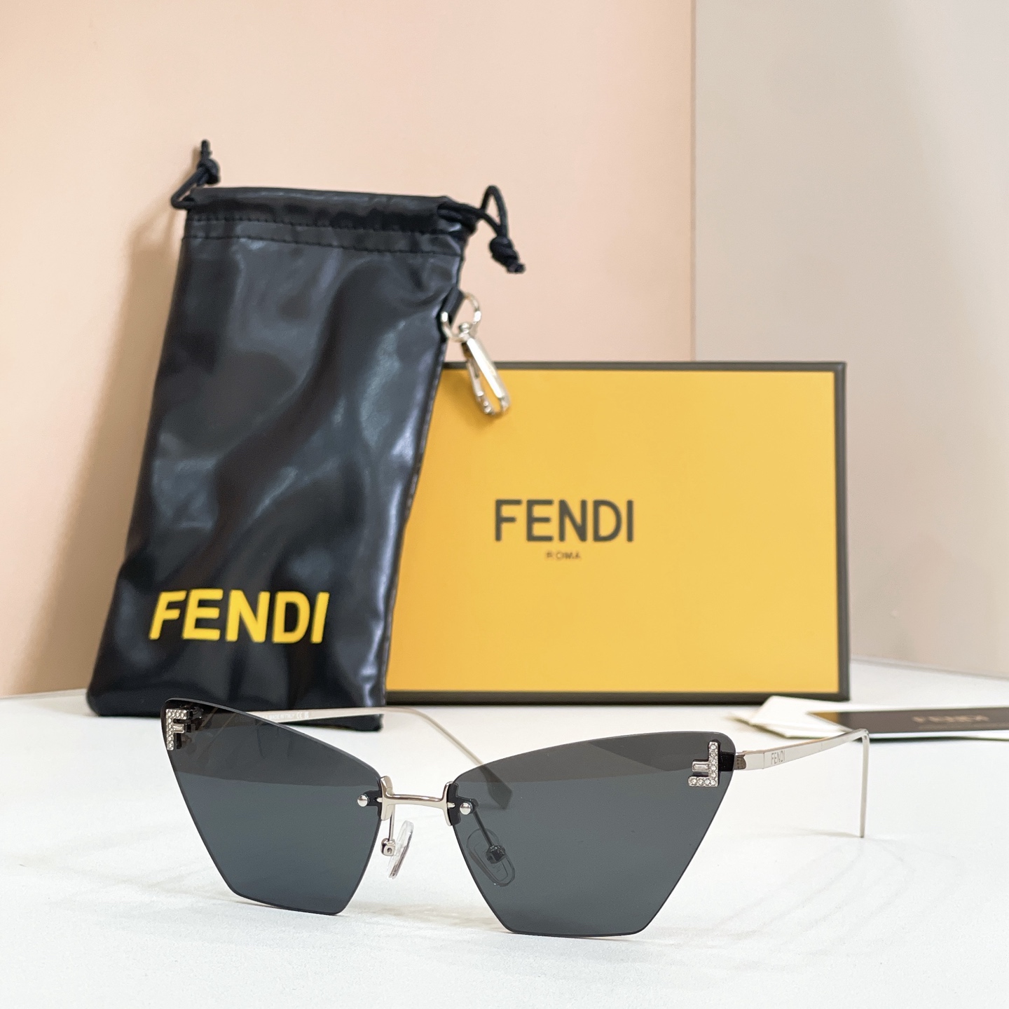 FENDI✨✨✨MODEL：FE4160US✨✨ SIZE：62口14-135✨✨✨