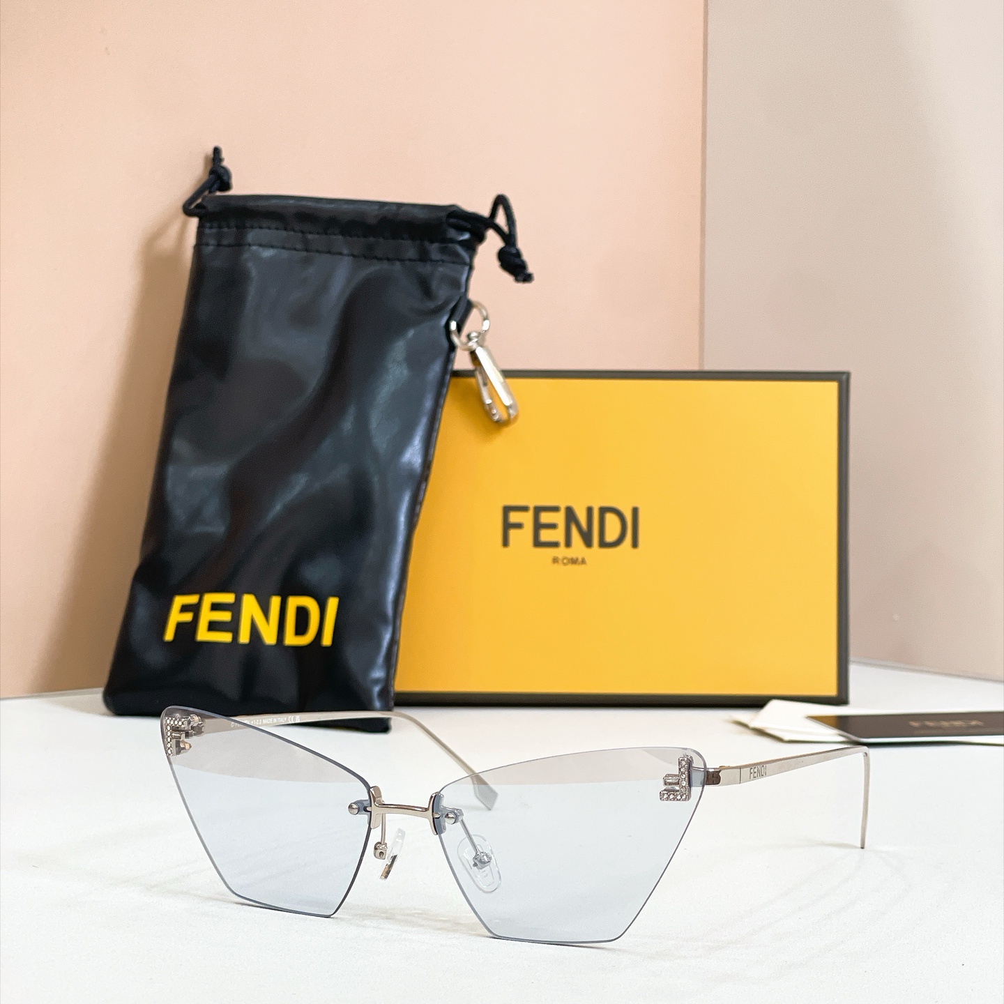 FENDI✨✨✨MODEL：FE4160US✨✨ SIZE：62口14-135✨✨✨