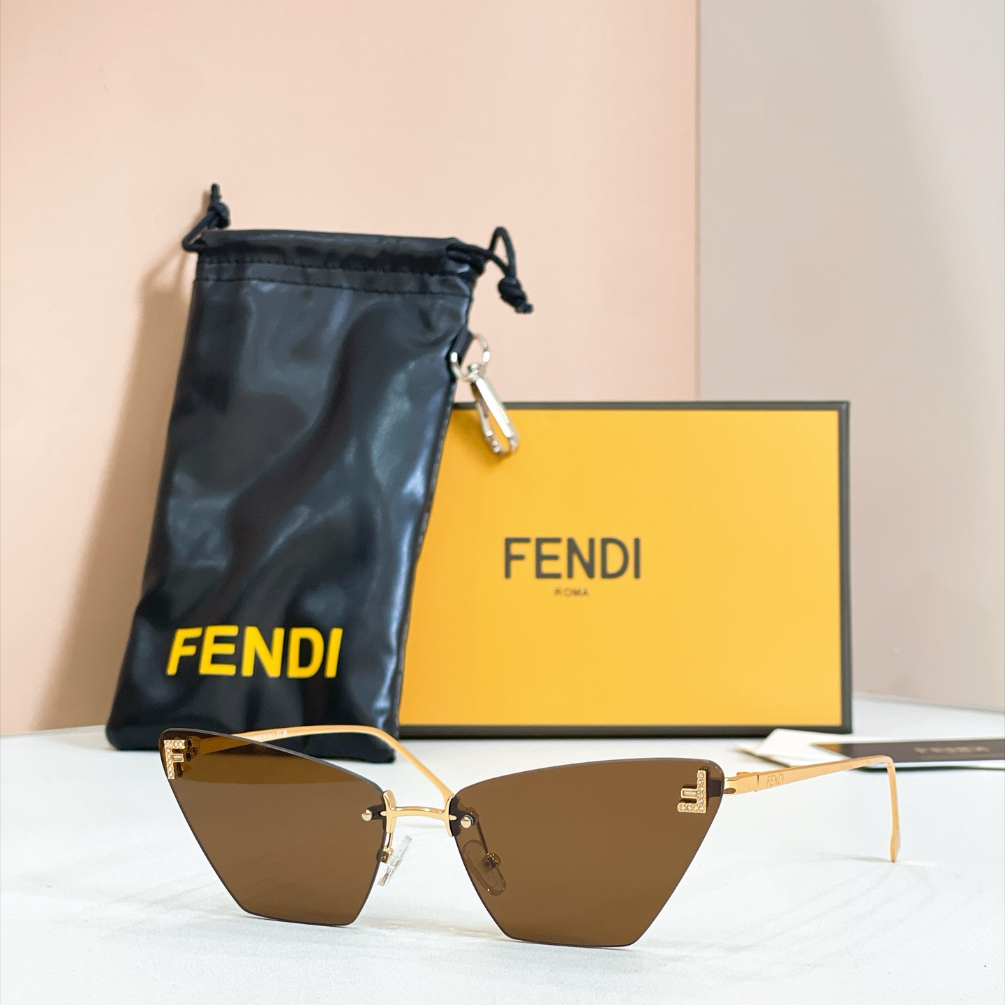 FENDI✨✨✨MODEL：FE4160US✨✨ SIZE：62口14-135✨✨✨