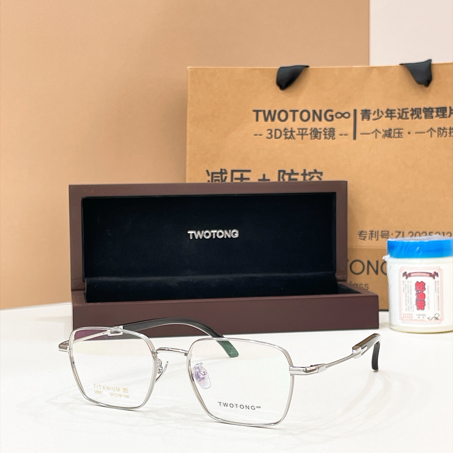 TWOTON*🌿🌿🌿Model：V905🌿🌿🌿Size：54口19-148🌿🌿🌿钛～～牛角镜腿～～（配送木盒、礼品袋、护