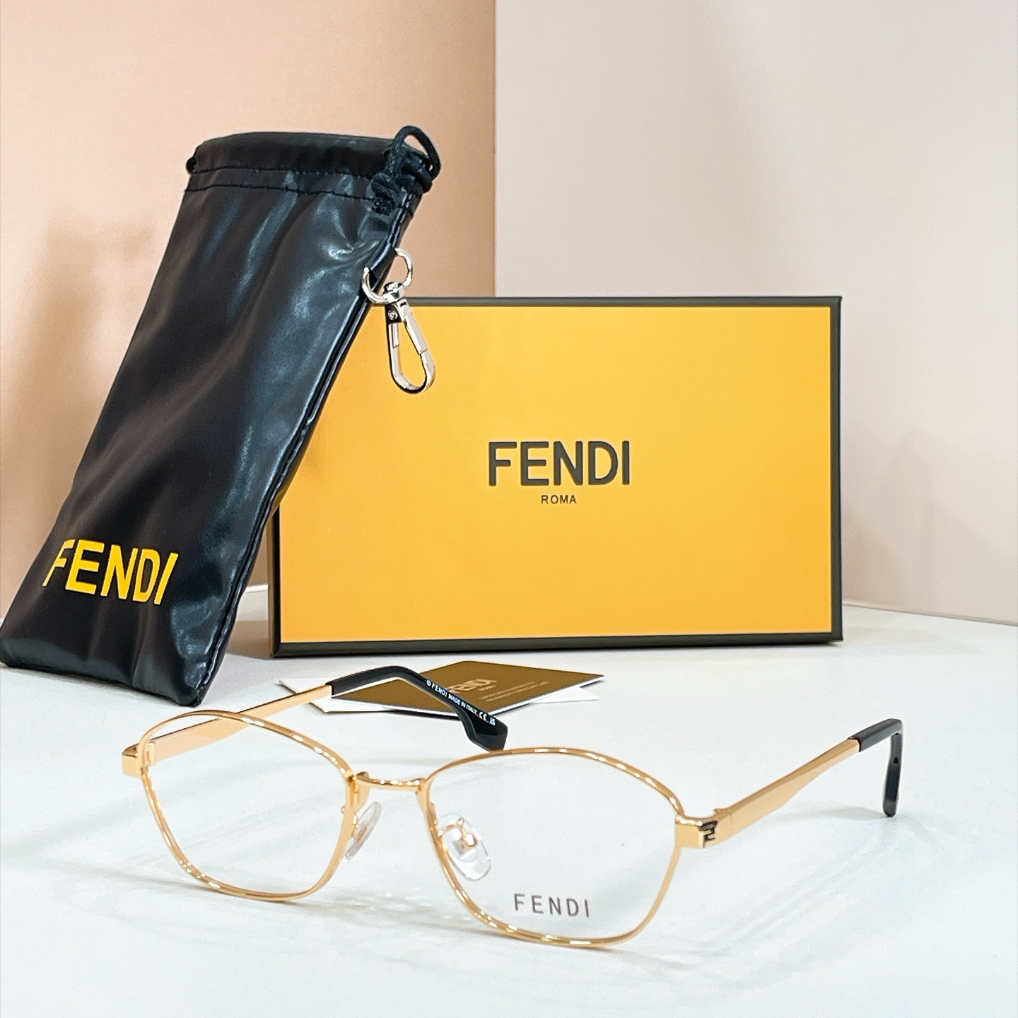 FENDI✨✨✨MODEL：FE40291U✨✨ SIZE：57口16-145✨✨✨