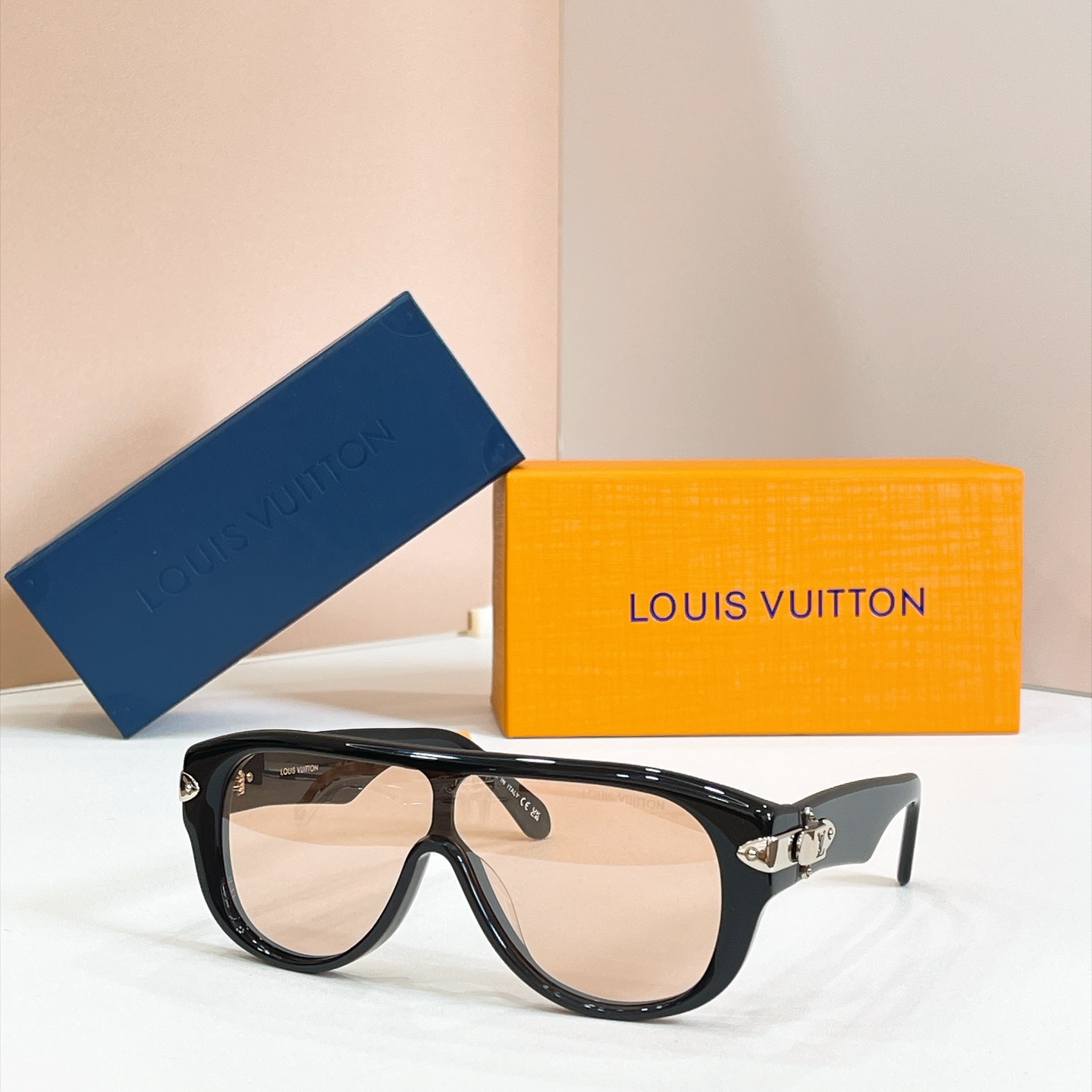 LOUIS VUITTO*✨✨✨MODEL：Z3516U✨✨✨ SIZE：125口0-140✨✨✨