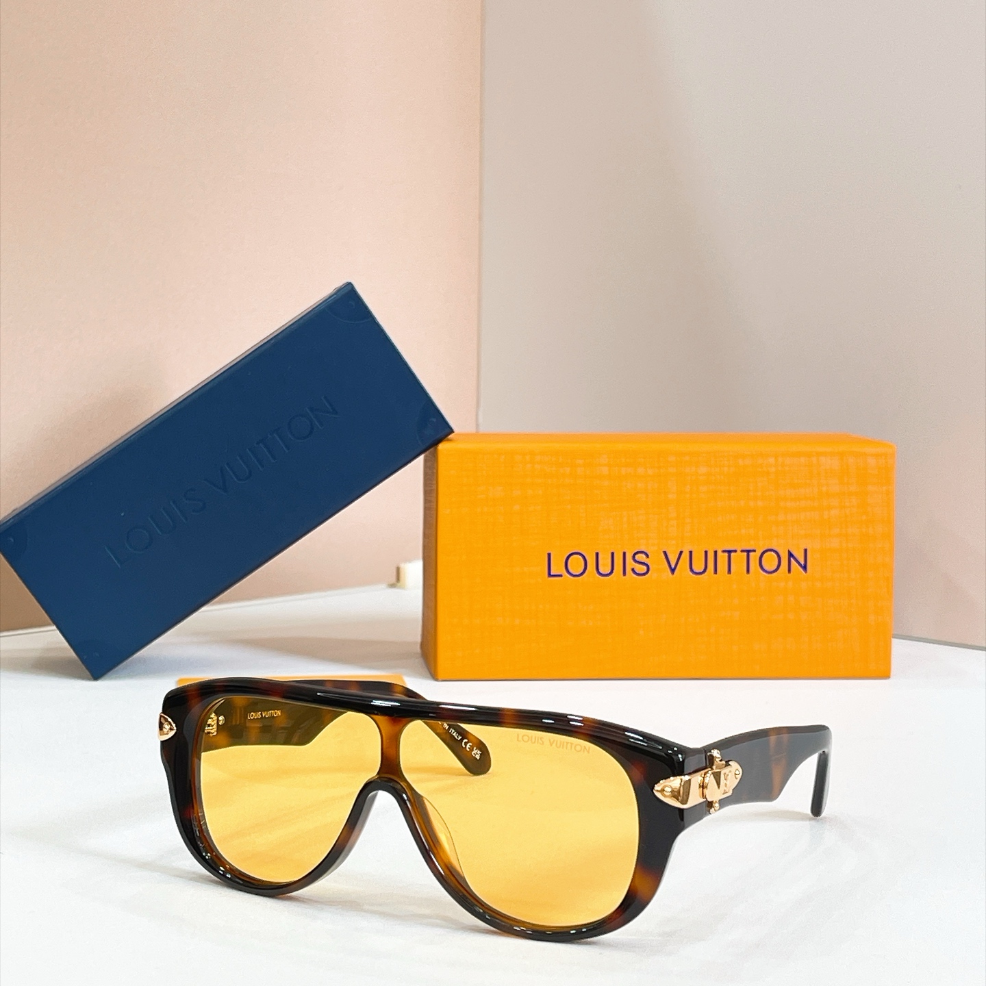LOUIS VUITTO*✨✨✨MODEL：Z3516U✨✨✨ SIZE：125口0-140✨✨✨
