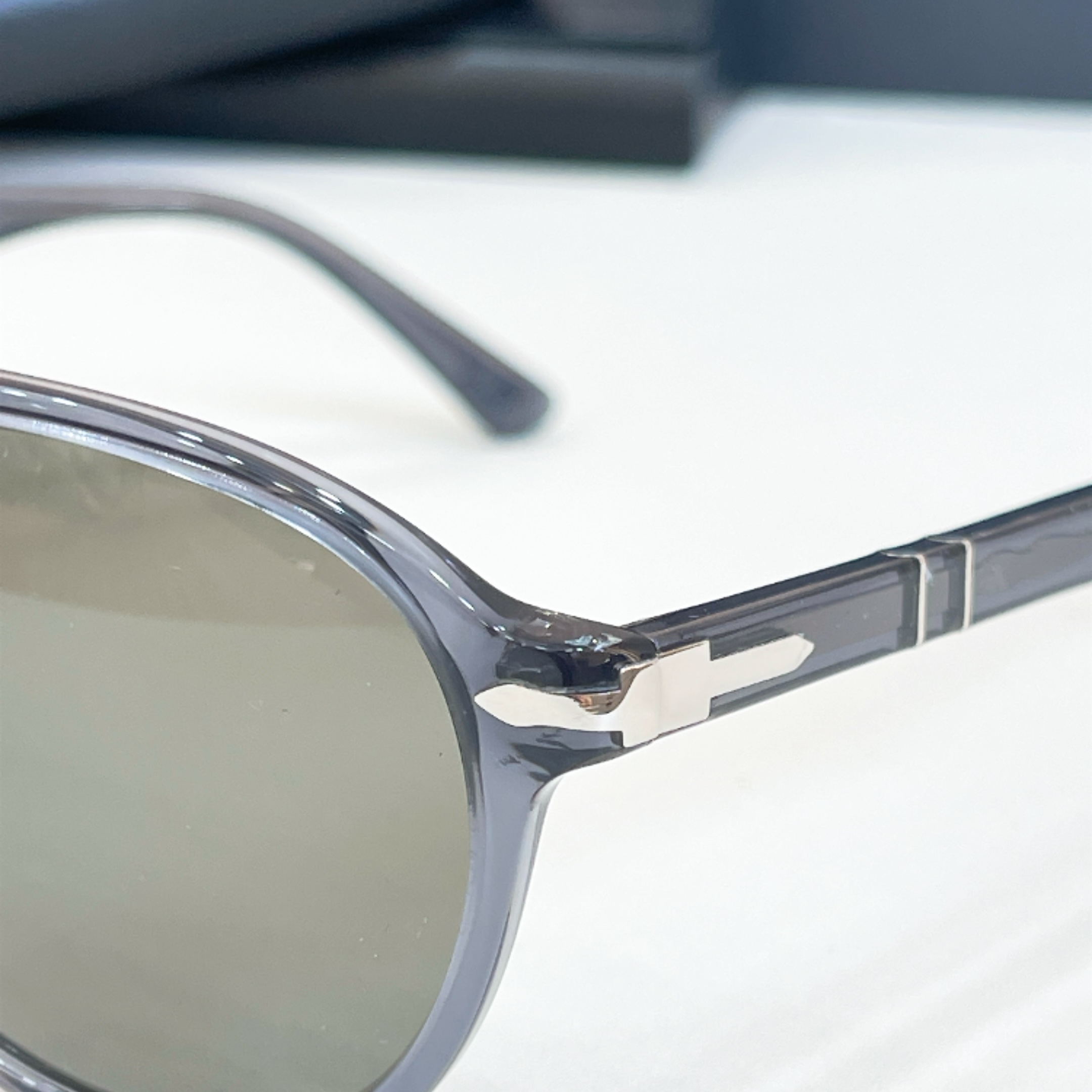 Persol🌟🌟🌟MODEL：20PO3235S🌟🌟🌟SIZE：55口20-145🌟🌟🌟