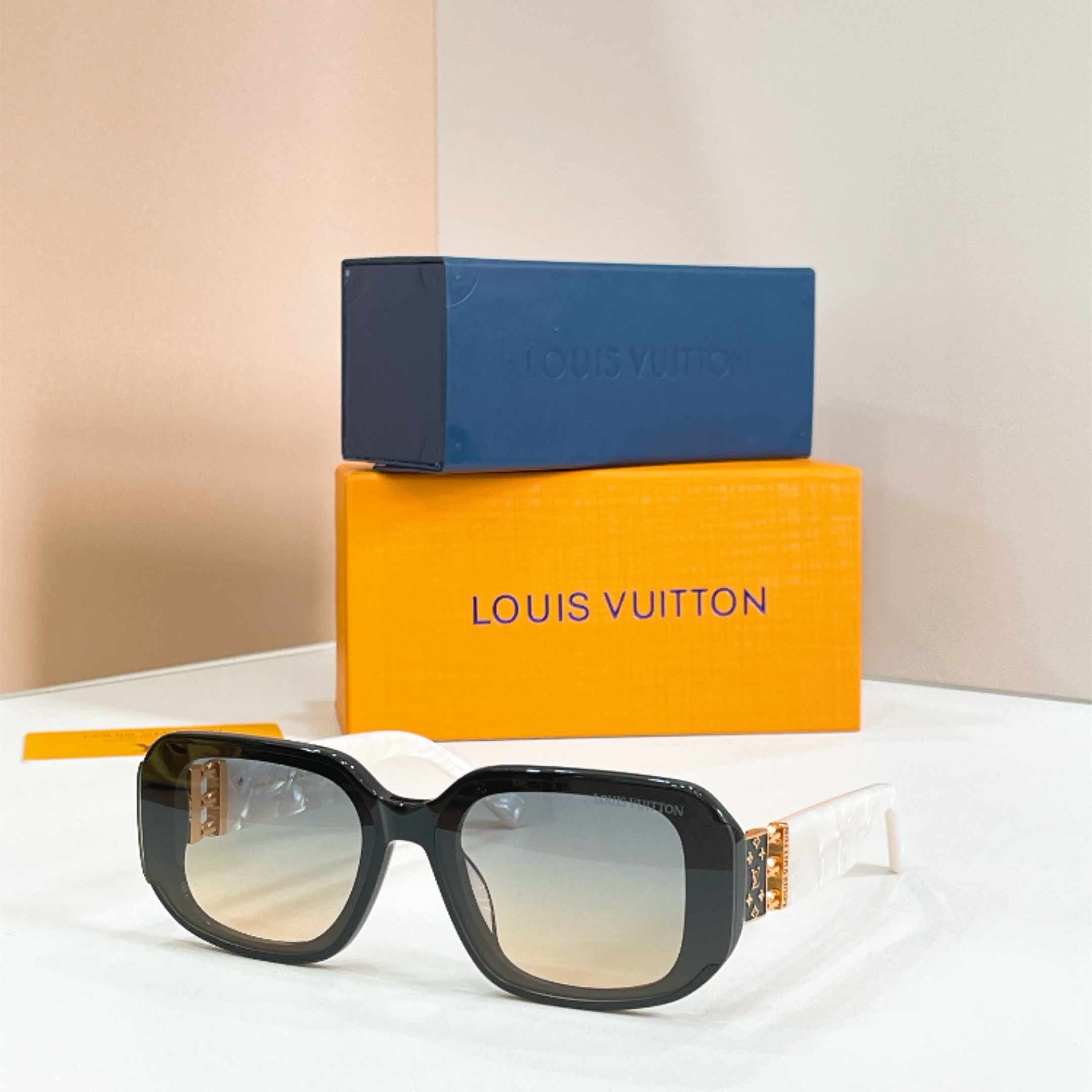 LOUIS VUITTO*🌟🌟🌟MODEL：Z2054U 🌟🌟🌟SIZE：66口14-145🌟🌟🌟
