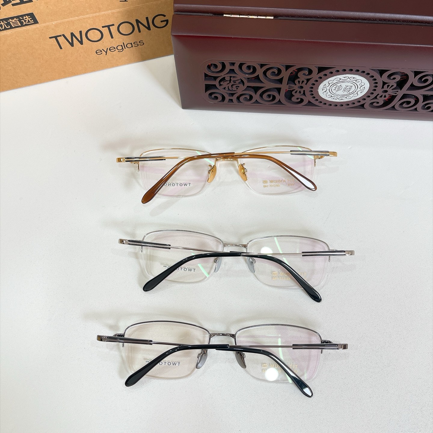 TWOTON*🌿🌿🌿Model：V914 🌿🌿🌿Size：54口17-148 🌿🌿🌿钛～～牛角镜腿～～（配送木盒、礼品袋