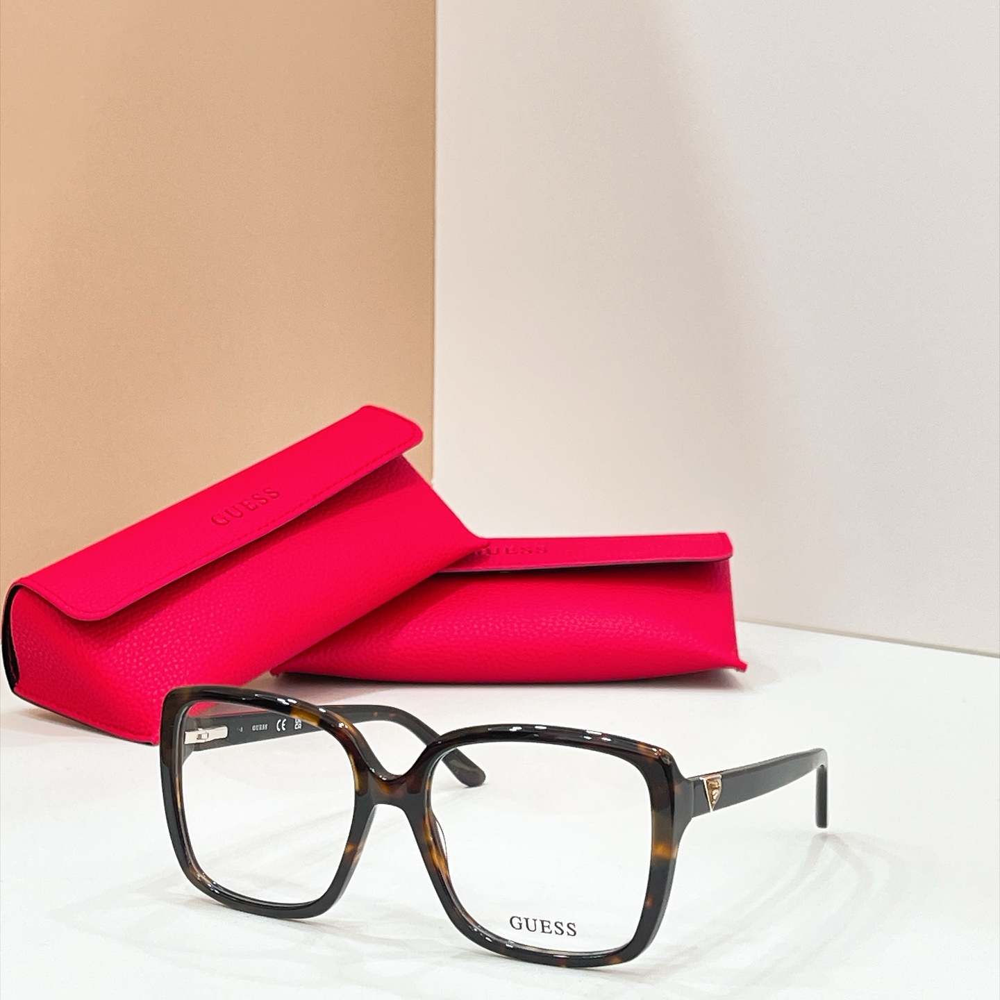 GUES*🫟🫟🫟Model：GU50435 🫟🫟🫟Size：56口17-140 🫟🫟🫟原装货品～～