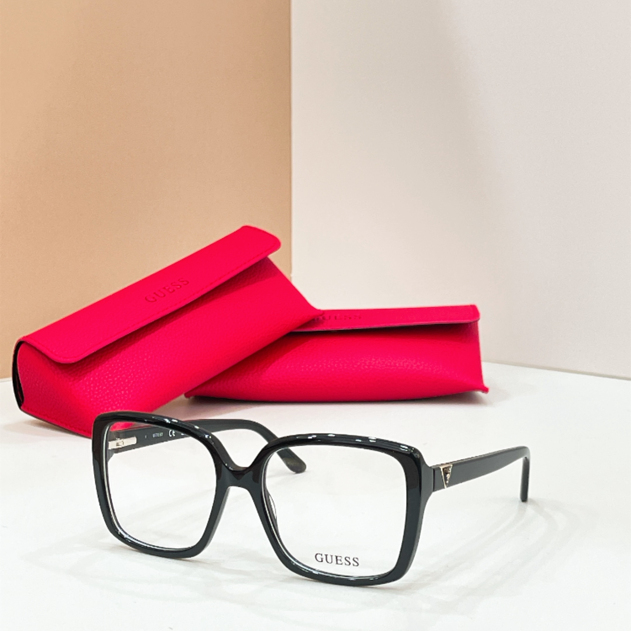 GUES*🫟🫟🫟Model：GU50435 🫟🫟🫟Size：56口17-140 🫟🫟🫟原装货品～～
