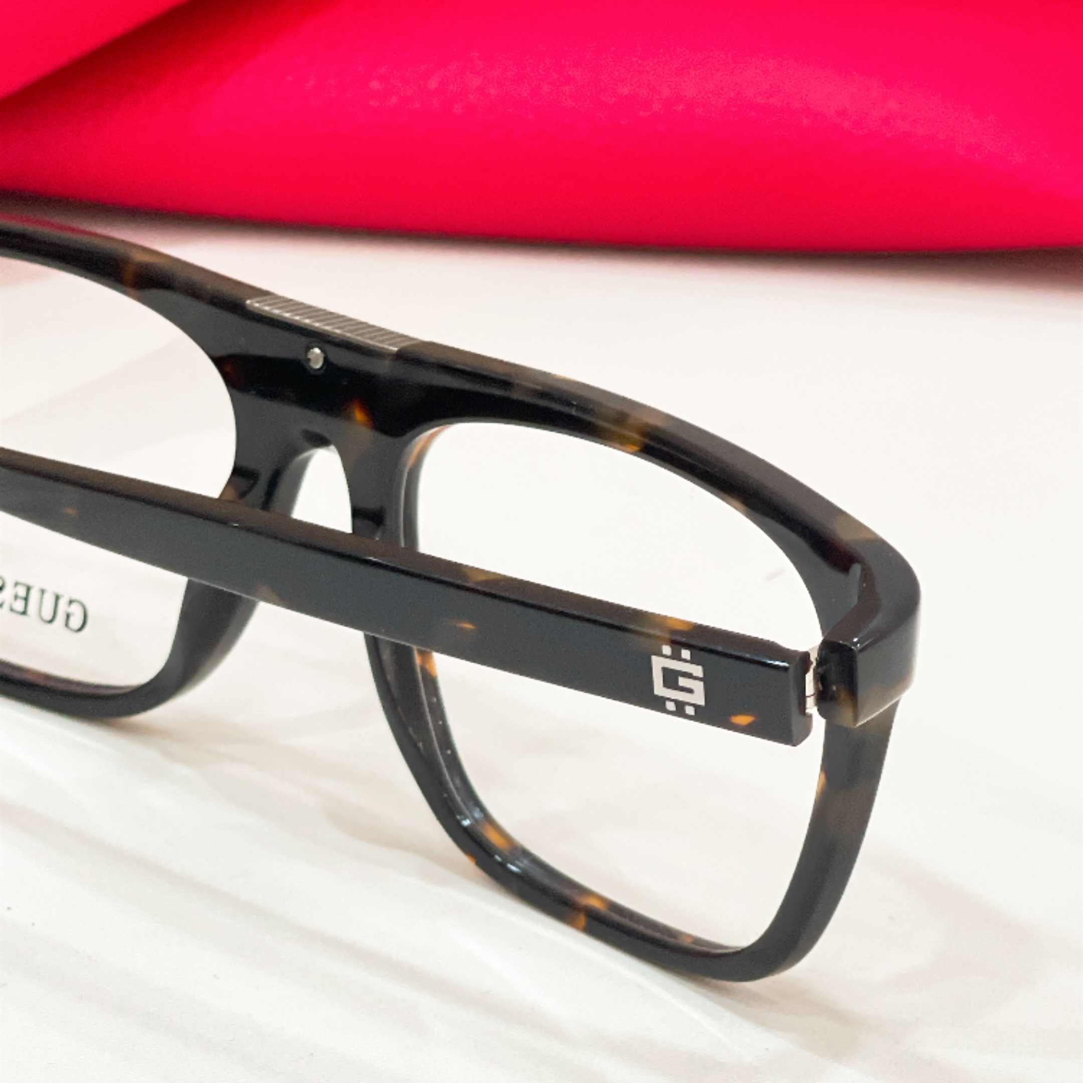 GUES*🫟🫟🫟Model：GU50328 🫟🫟🫟Size：55口18-145 🫟🫟🫟原装货品～～
