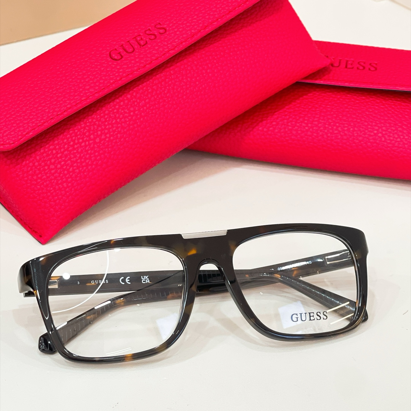 GUES*🫟🫟🫟Model：GU50328 🫟🫟🫟Size：55口18-145 🫟🫟🫟原装货品～～