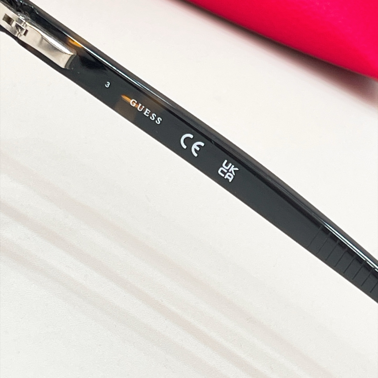 GUES*🫟🫟🫟Model：GU50328 🫟🫟🫟Size：55口18-145 🫟🫟🫟原装货品～～