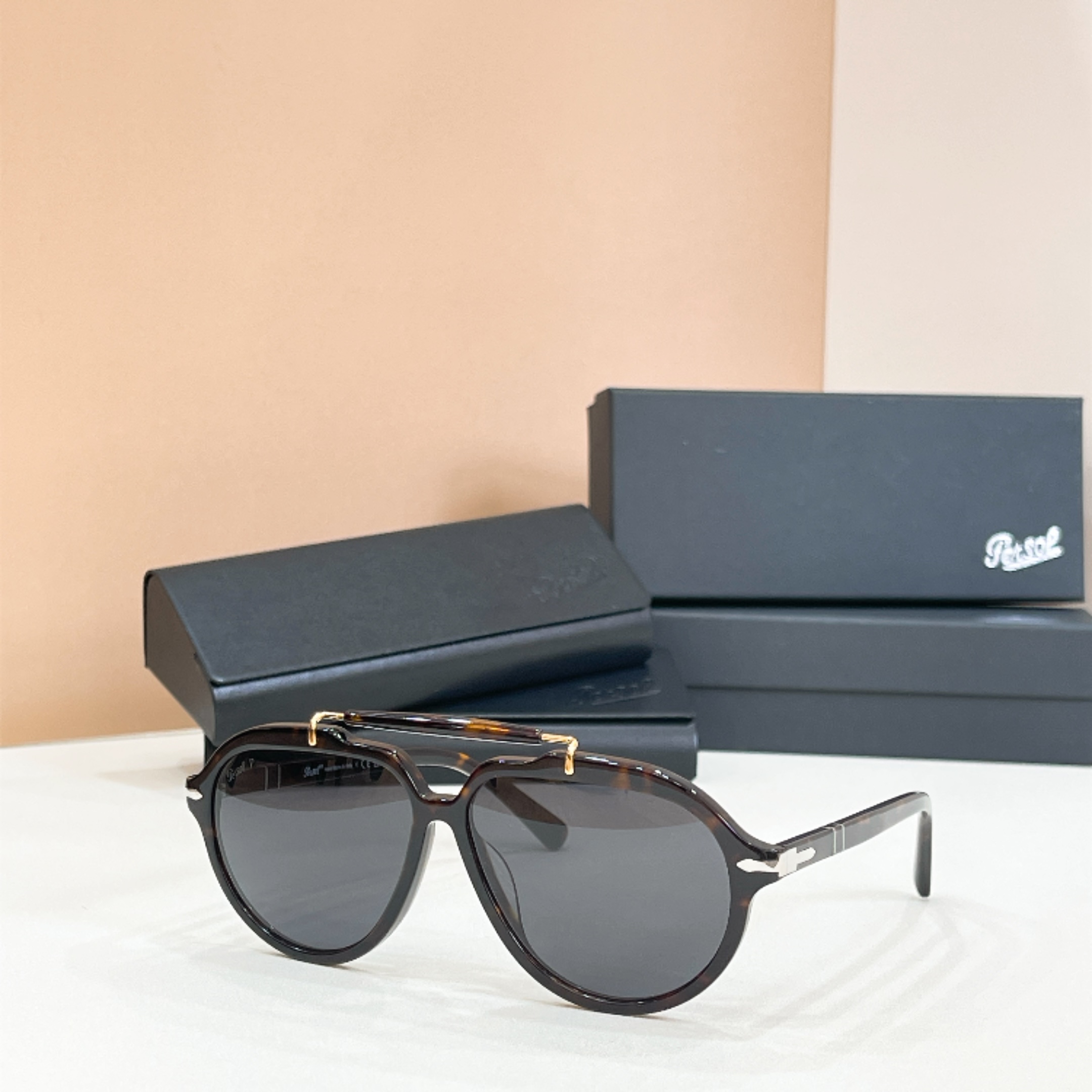 Persol🌟🌟🌟MODEL：0202 🌟🌟🌟SIZE：57口13-140🌟🌟🌟