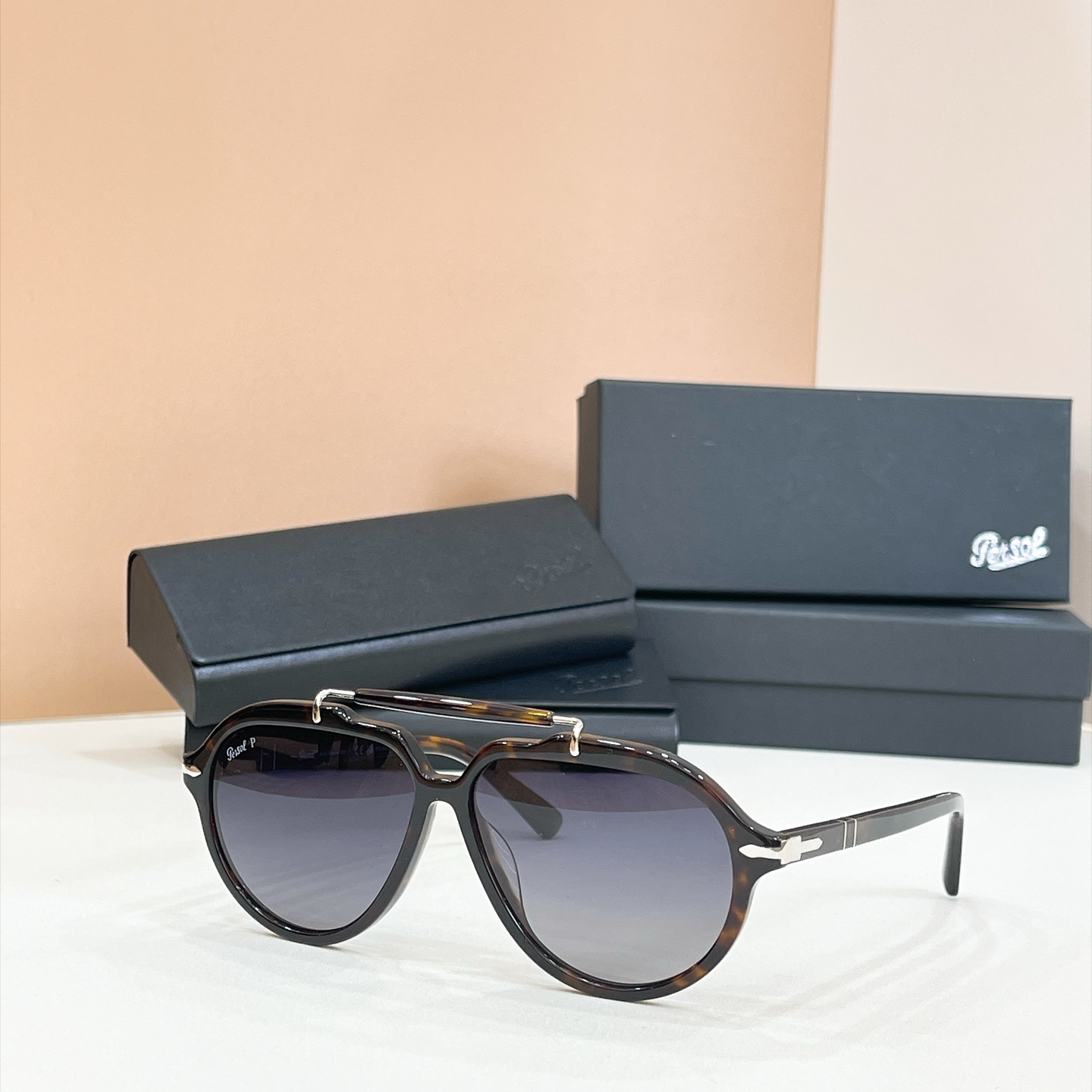 Persol🌟🌟🌟MODEL：0202 🌟🌟🌟SIZE：57口13-140🌟🌟🌟