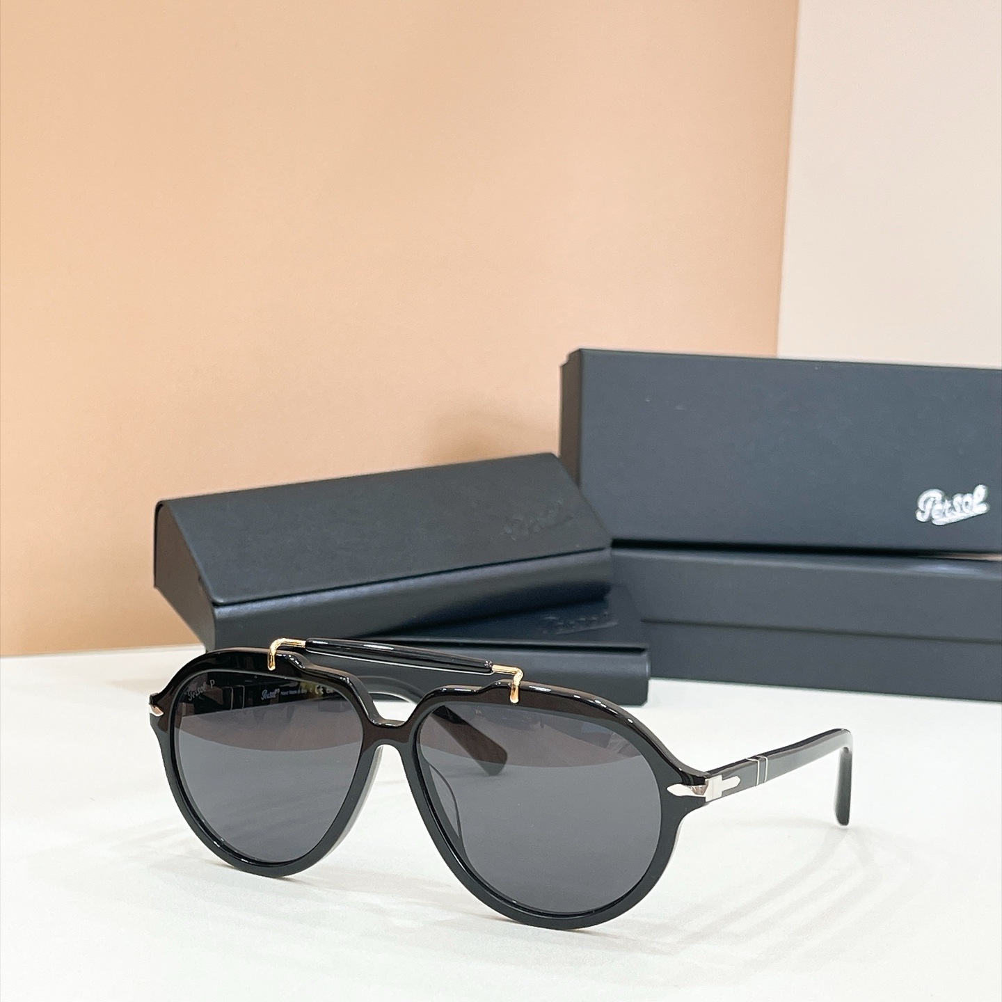 Persol🌟🌟🌟MODEL：0202 🌟🌟🌟SIZE：57口13-140🌟🌟🌟