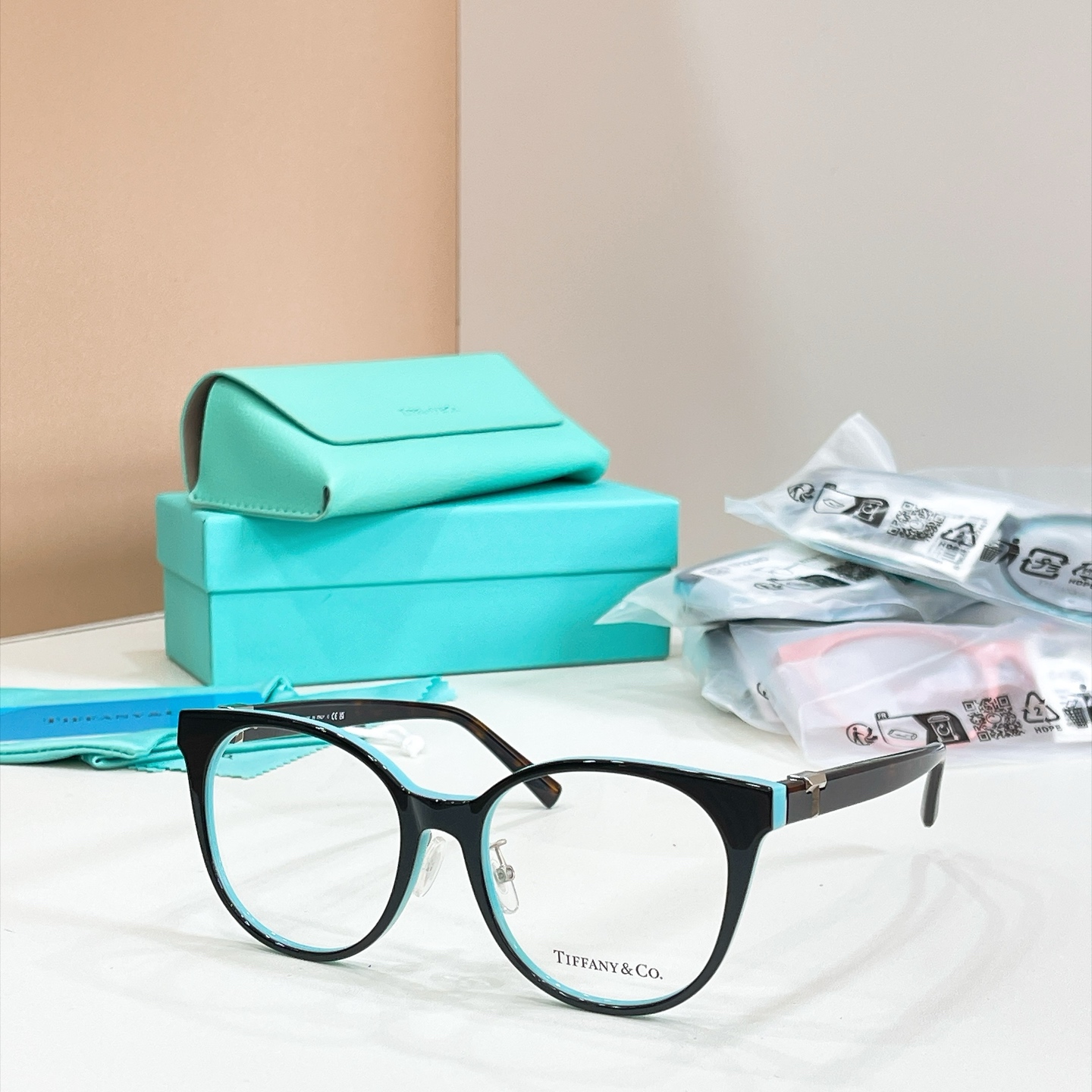TIFFANY&Co.✨✨✨MODEL：TF 2238D ✨✨✨ SIZE：53口18-145 ✨✨✨高版本～～
