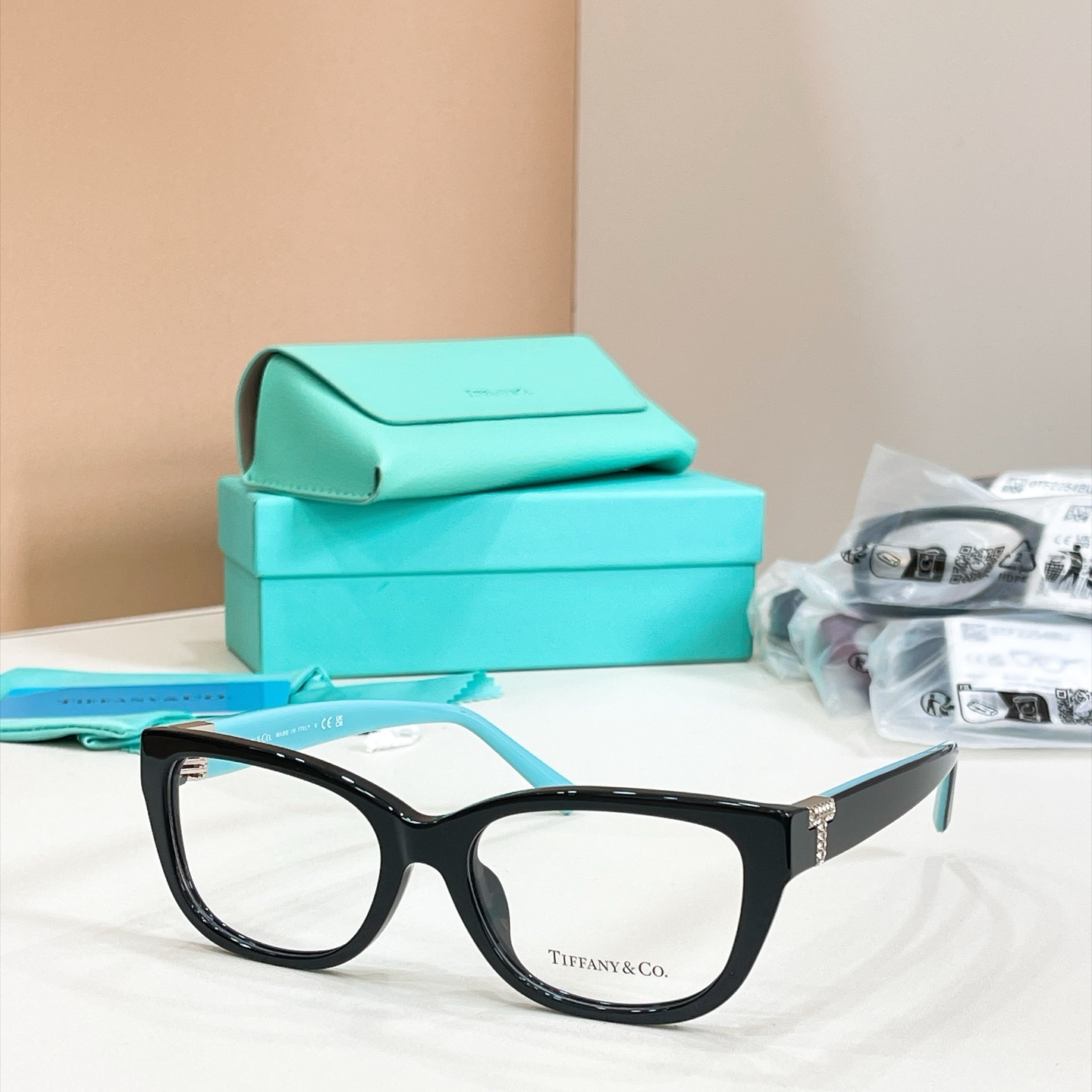 TIFFANY&Co.✨✨✨MODEL：TF 2254BU   ✨✨✨ SIZE：54口17-140 ✨✨✨高版本～～