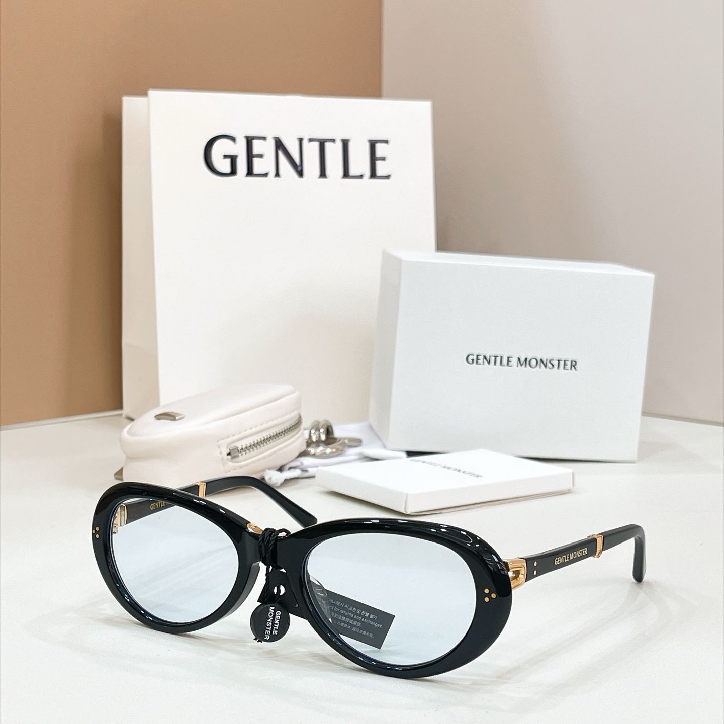 GENTLE MONSTE*🐼🐼🐼MODEL：ORBIT🐼🐼🐼SIZE:54口20-132🐼🐼🐼 折叠款～～