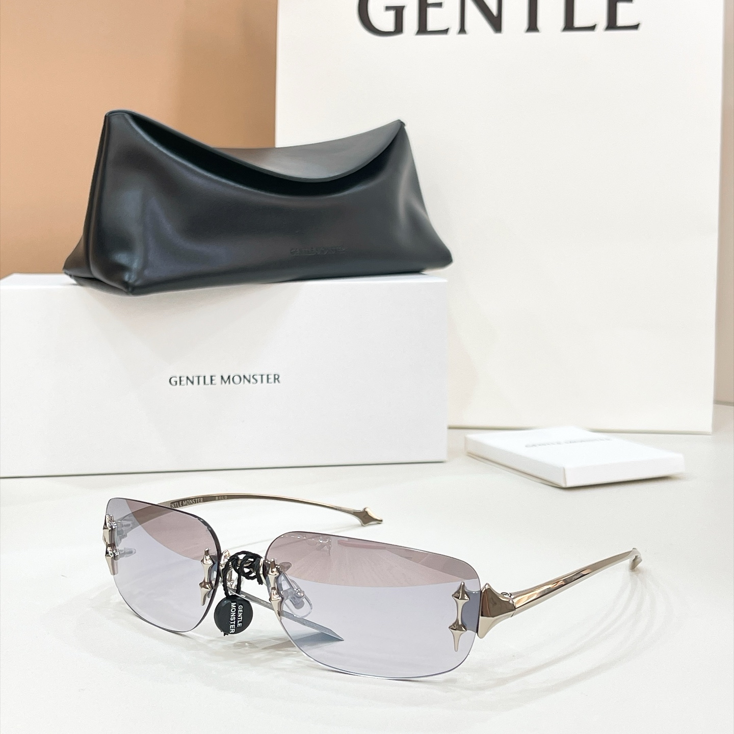 GENTLE MONSTE*🐼🐼🐼MODEL：TTL🐼🐼🐼SIZE:66口16-135🐼🐼🐼 