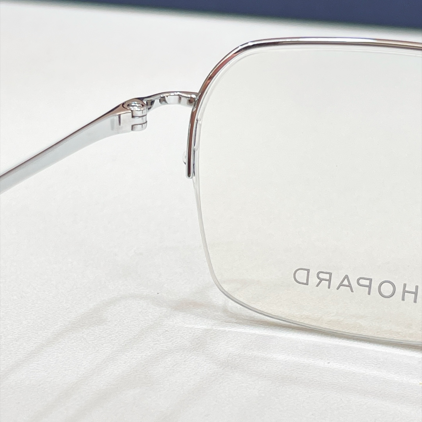 ChoPar*肖邦⭐️⭐️⭐️MODEL：VCHG98J⭐️⭐️⭐️SIZE：54口19-145⭐️⭐️⭐️牛角镜腿～～