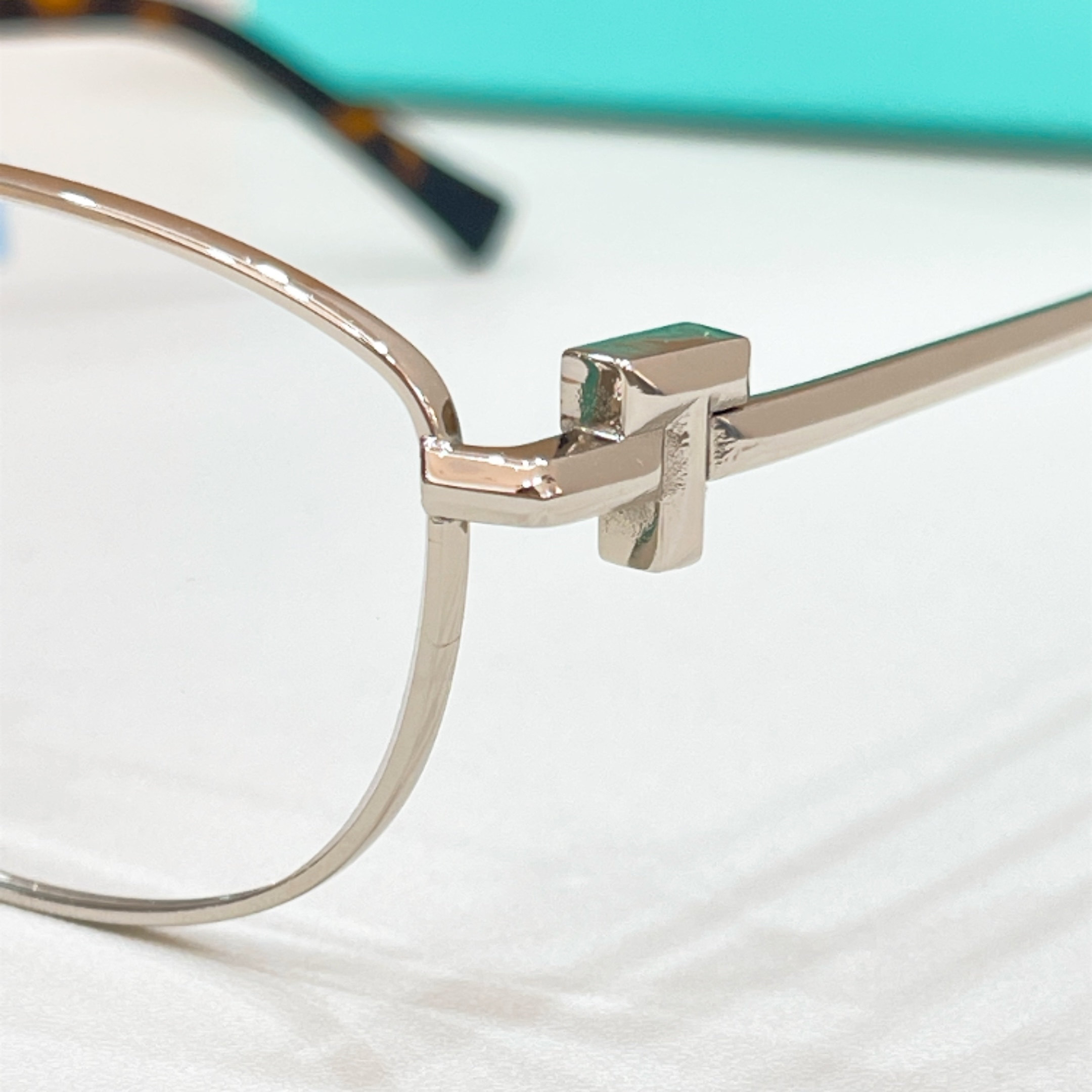 TIFFANY&Co.✨✨✨MODEL：TF 3115✨✨✨ SIZE：56口18-145✨✨✨