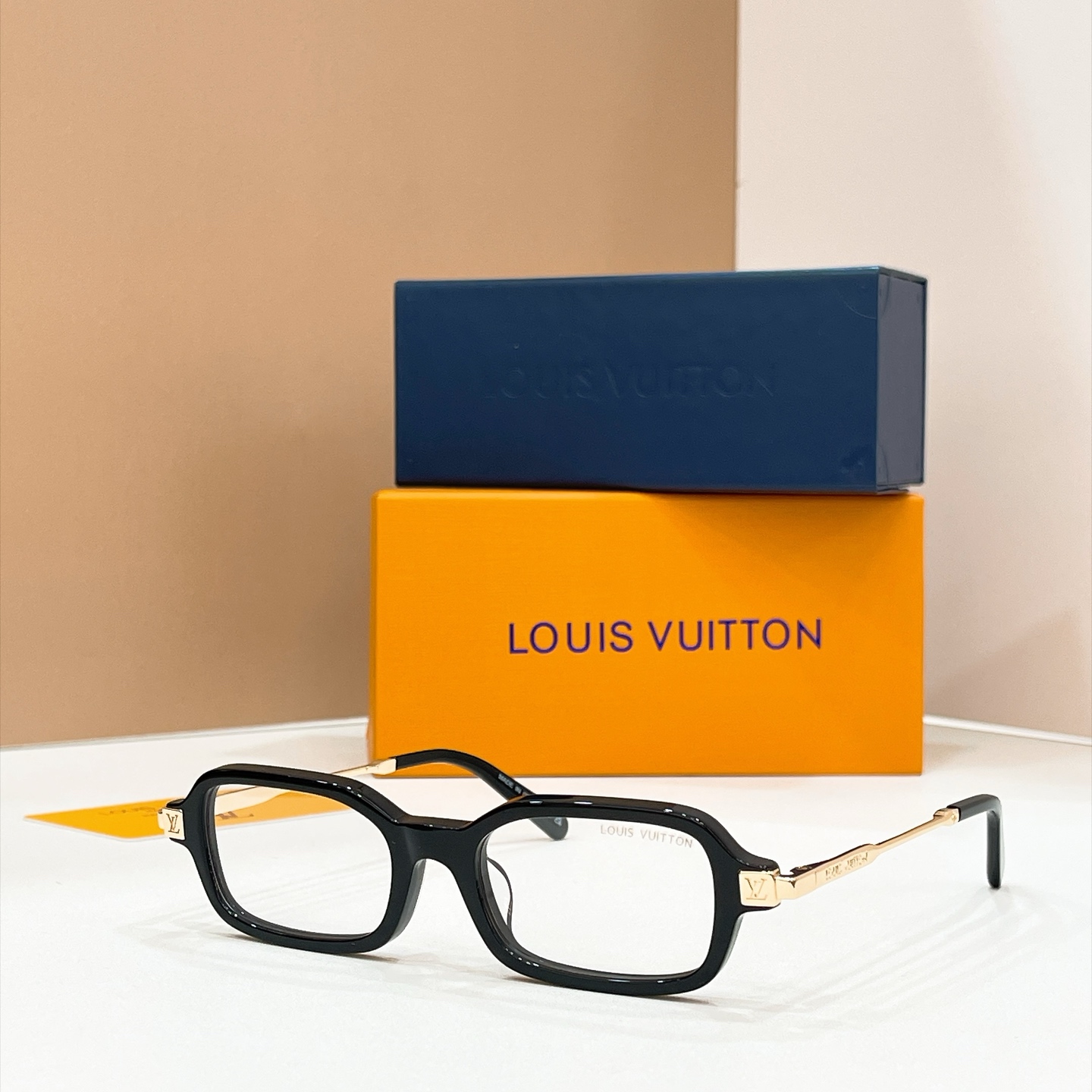 LOUIS VUITTON✨✨✨MODEL：Z3557U ✨✨✨ SIZE：51口19-145✨✨