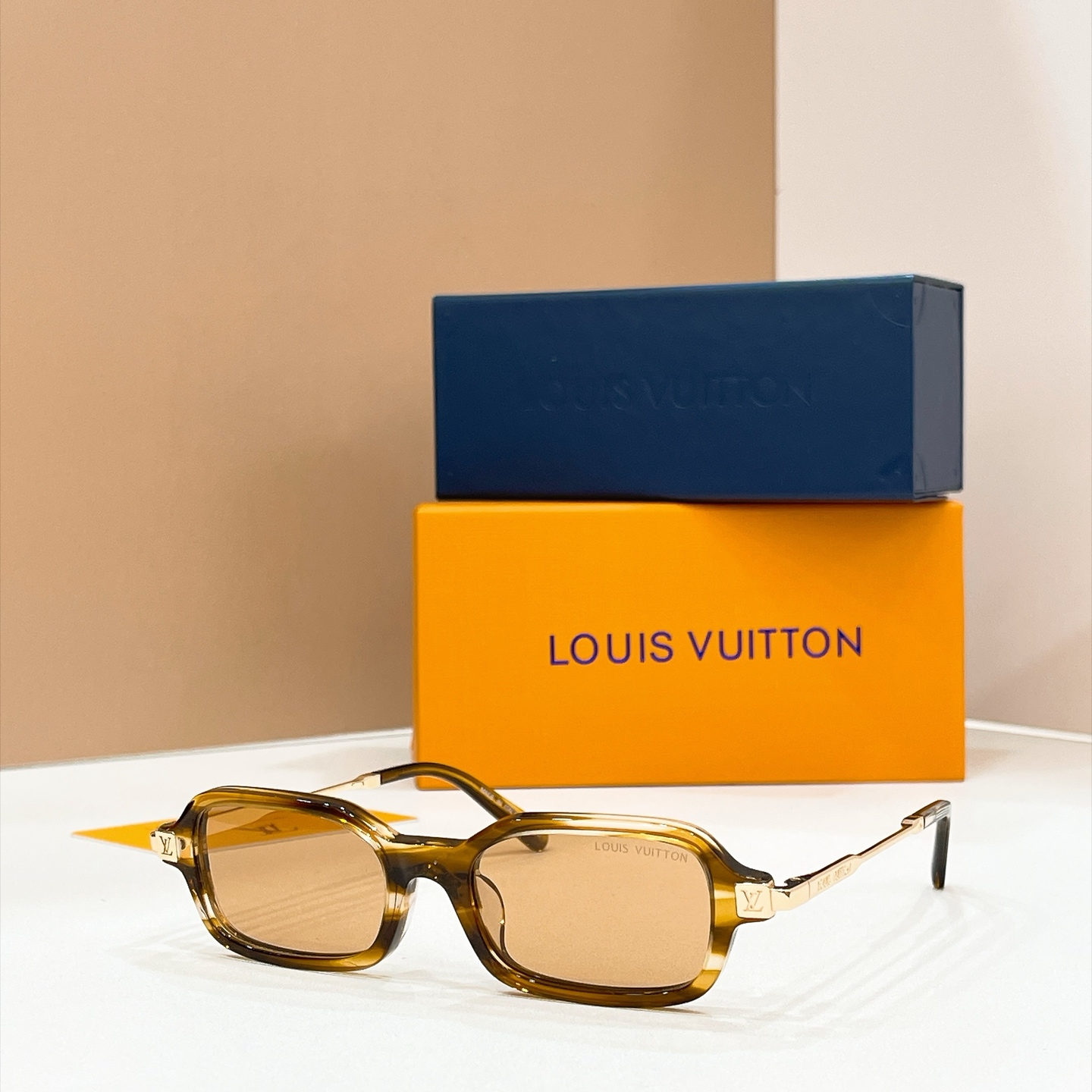 LOUIS VUITTON✨✨✨MODEL：Z3557U ✨✨✨ SIZE：51口19-145✨✨