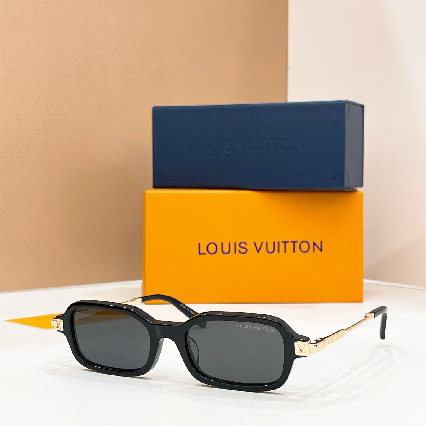 LOUIS VUITTON✨✨✨MODEL：Z3557U ✨✨✨ SIZE：51口19-145✨✨