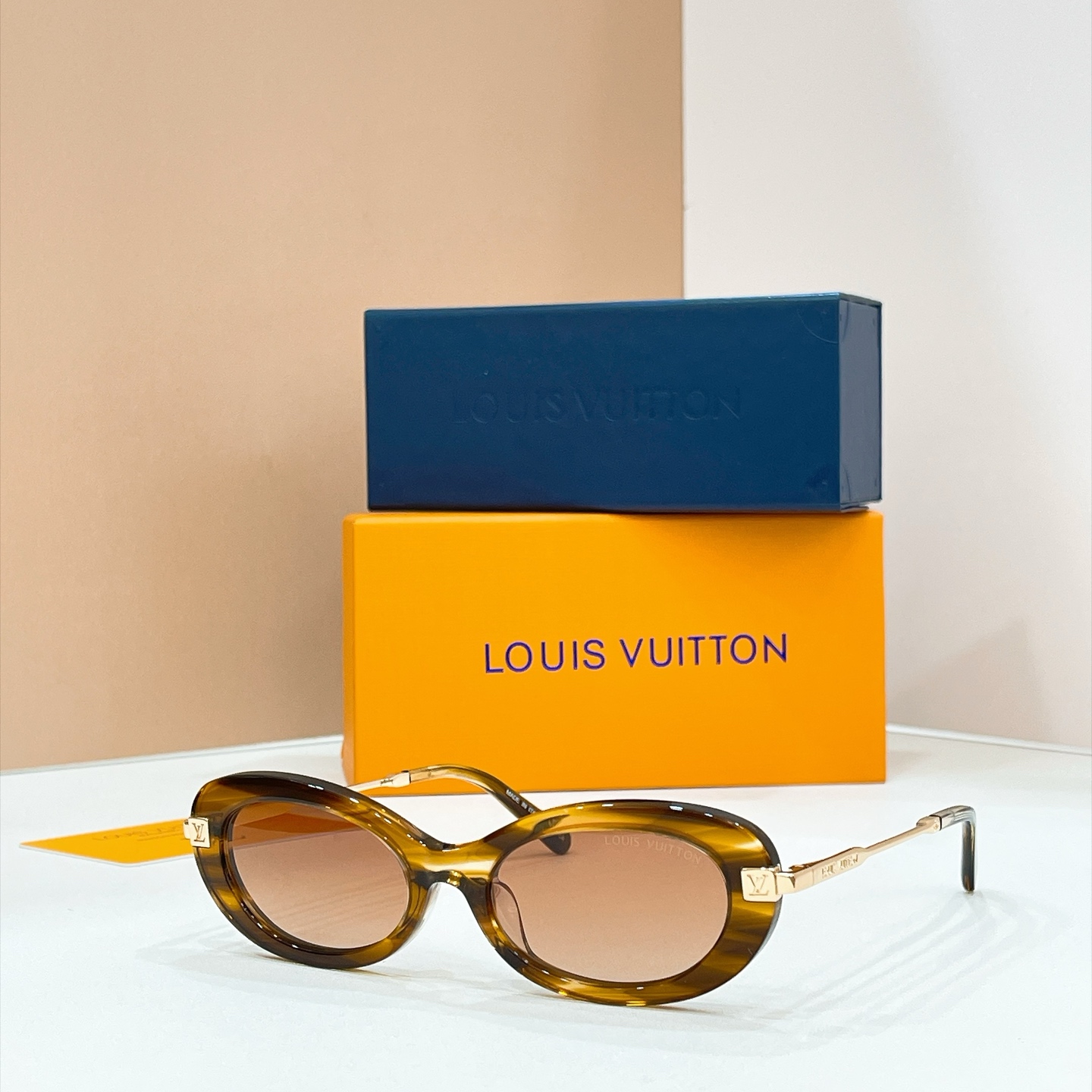 LOUIS VUITTON✨✨✨MODEL：Z3556U ✨✨✨ SIZE：53口19-145✨✨