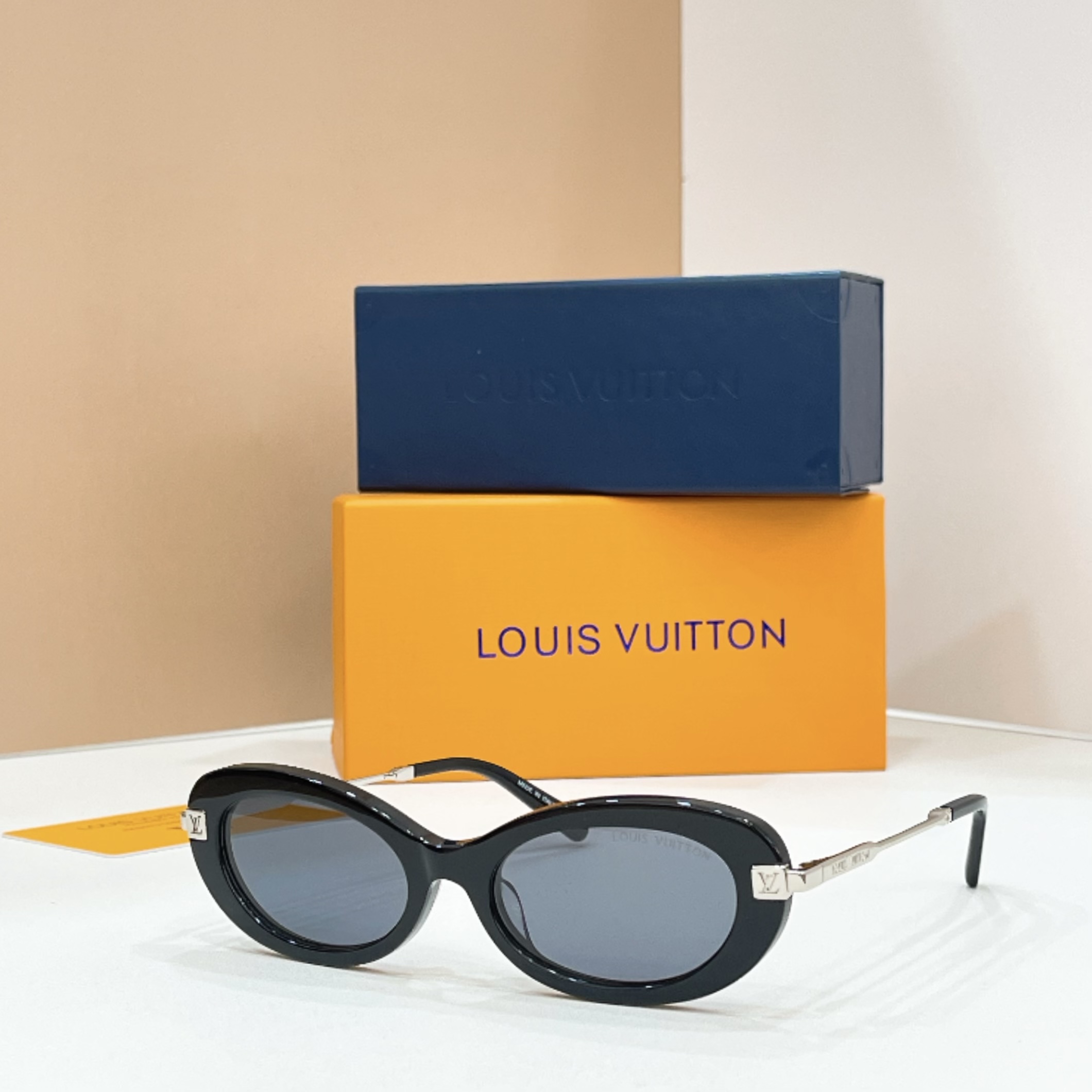 LOUIS VUITTON✨✨✨MODEL：Z3556U ✨✨✨ SIZE：53口19-145✨✨