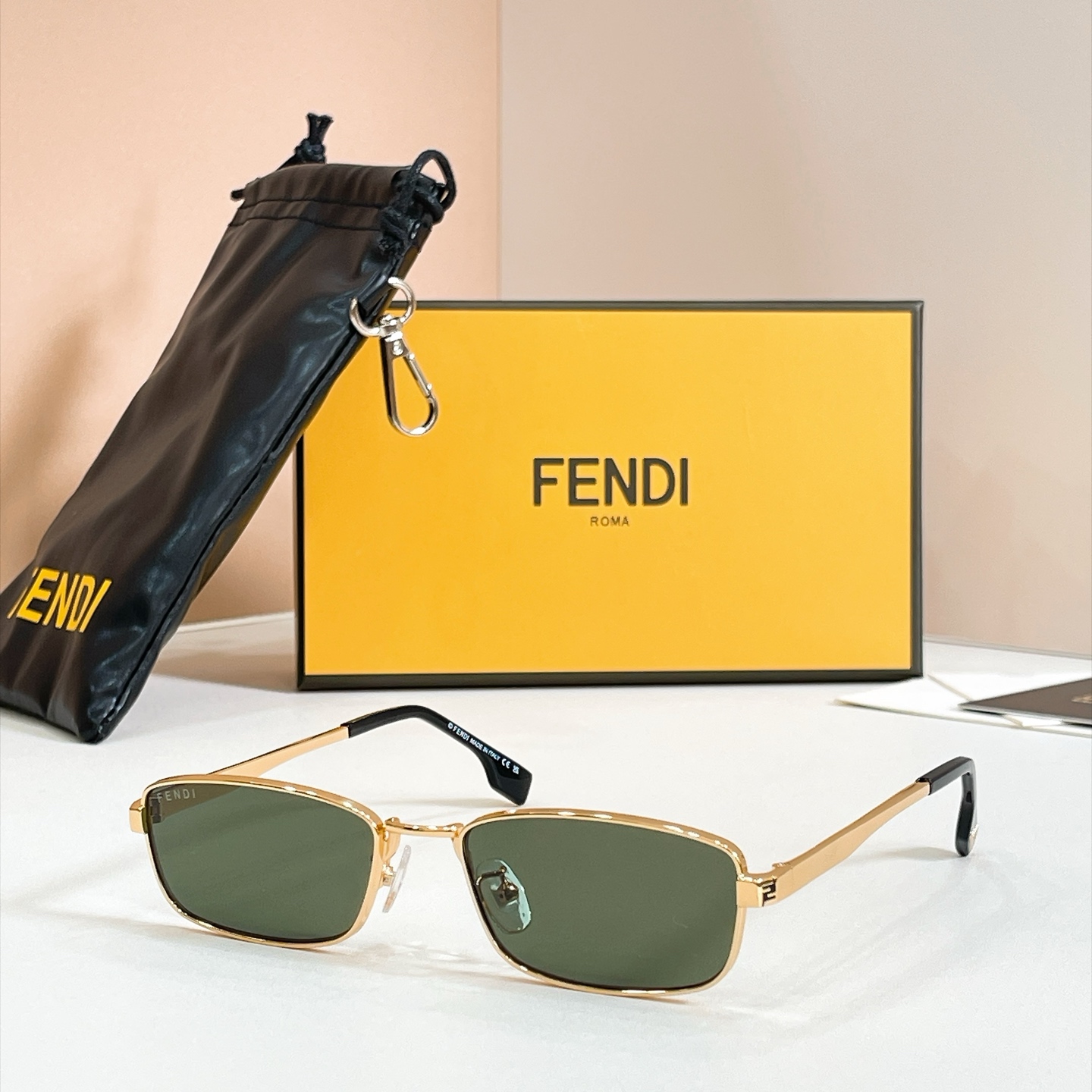 FENDI✨✨✨MODEL：FE40292U✨✨ SIZE：55口18-145✨✨✨