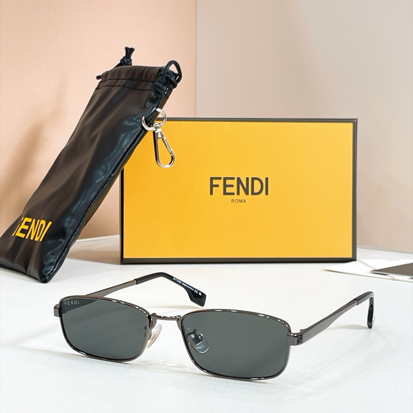 FENDI✨✨✨MODEL：FE40292U✨✨ SIZE：55口18-145✨✨✨