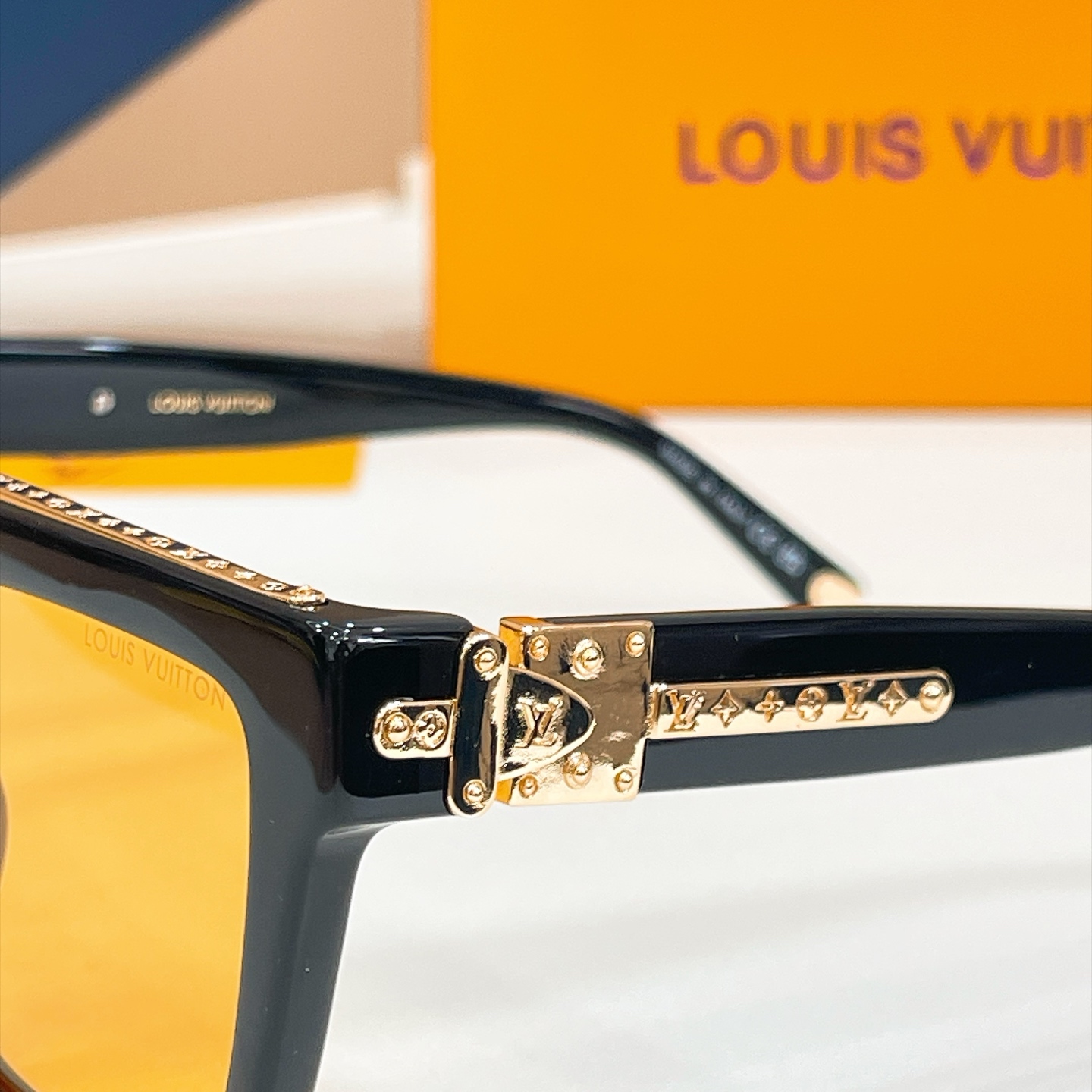 LOUIS VUITTON✨✨✨MODEL：Z3064U ✨✨✨ SIZE：55口20-140✨✨