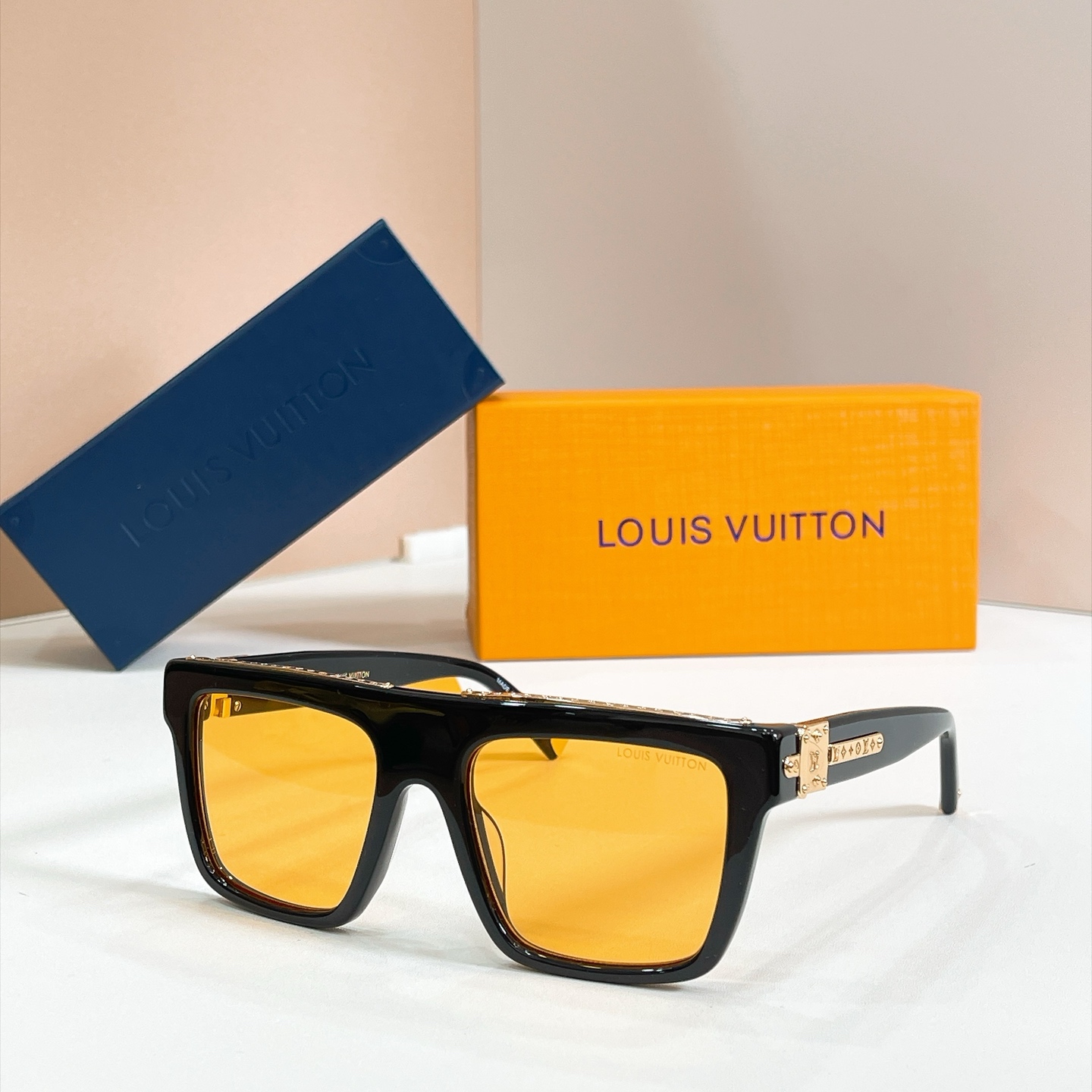 LOUIS VUITTON✨✨✨MODEL：Z3064U ✨✨✨ SIZE：55口20-140✨✨