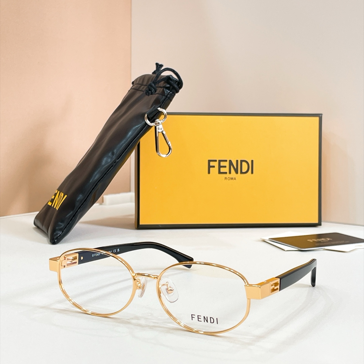FENDI✨✨✨MODEL：FE40217U✨✨ SIZE：57口16-140✨✨✨