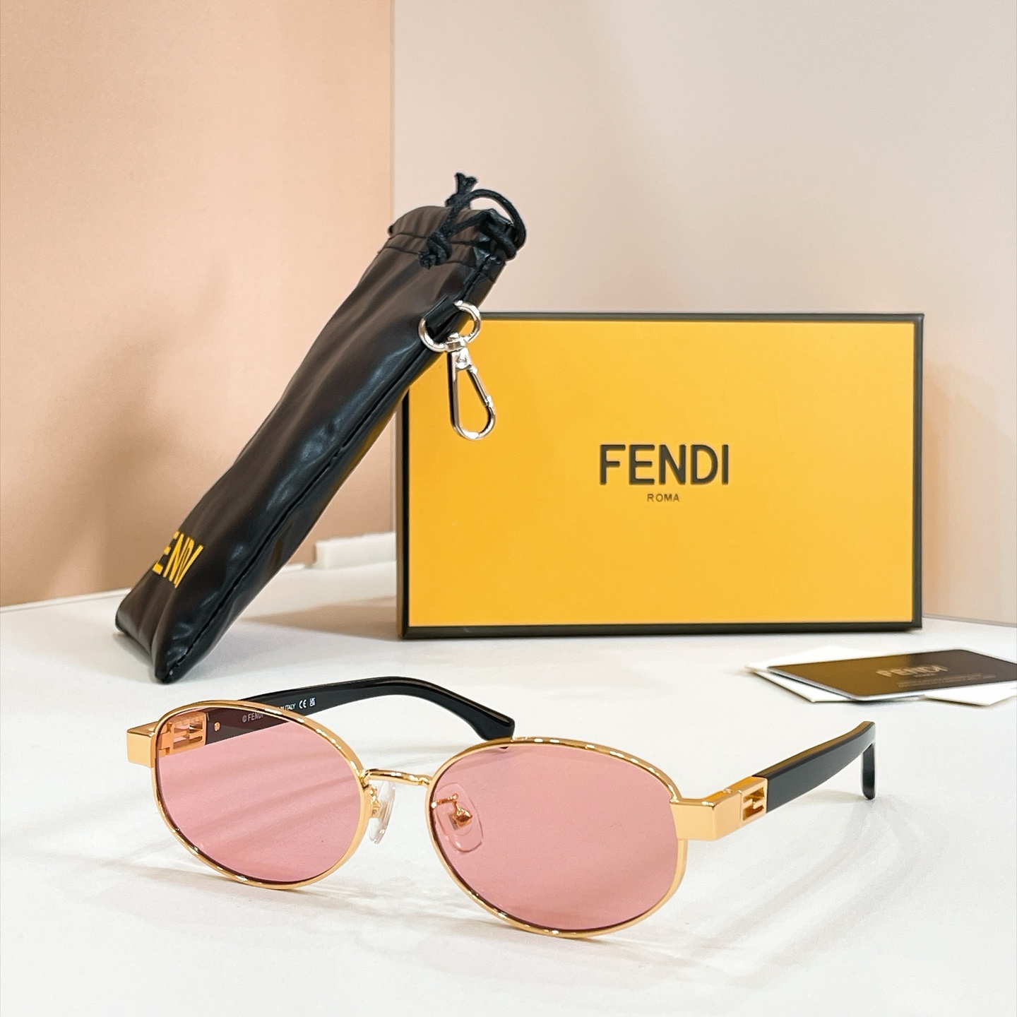 FENDI✨✨✨MODEL：FE40217U✨✨ SIZE：57口16-140✨✨✨