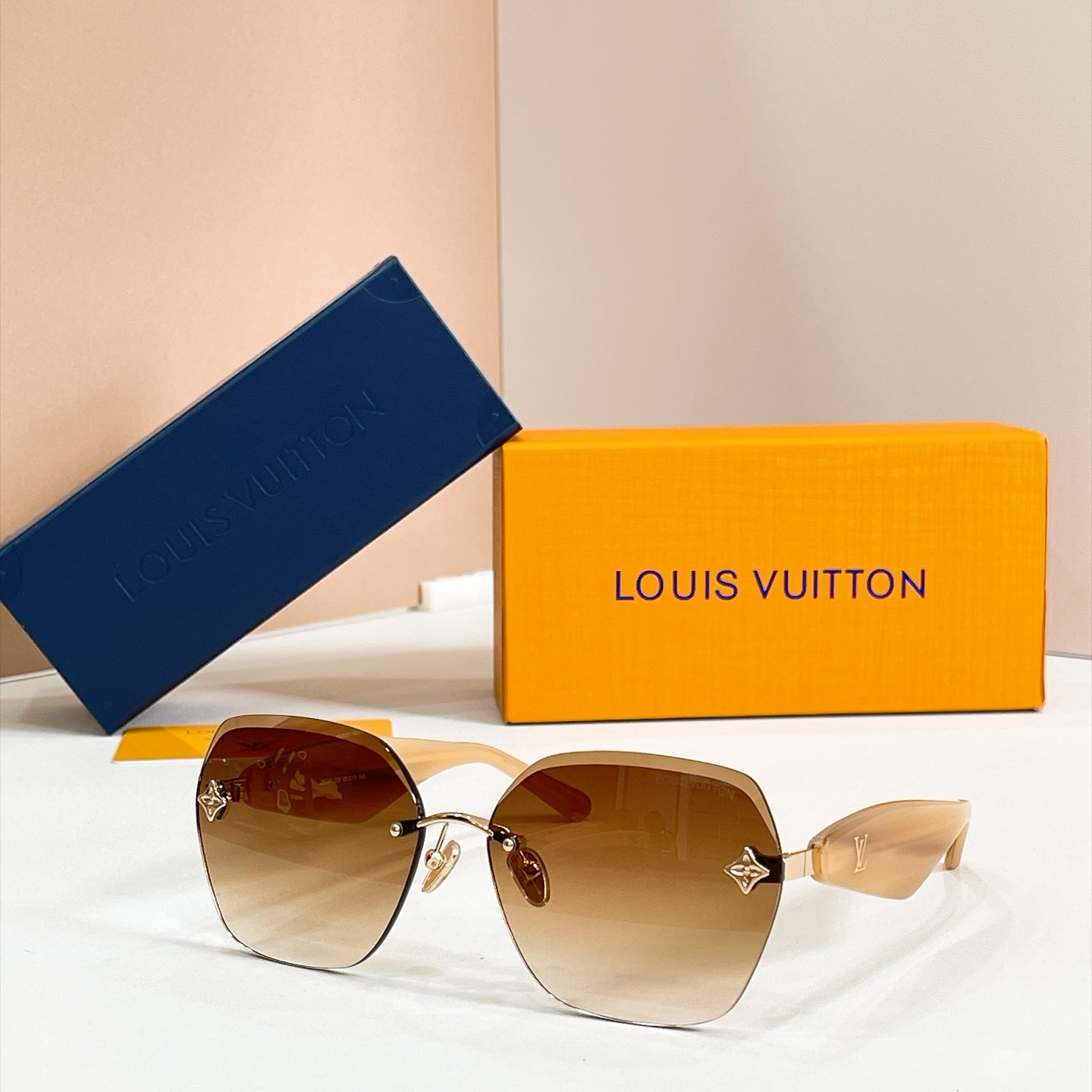 LOUIS VUITTON✨✨✨MODEL：Z8337✨✨✨ SIZE：65口15-145✨✨