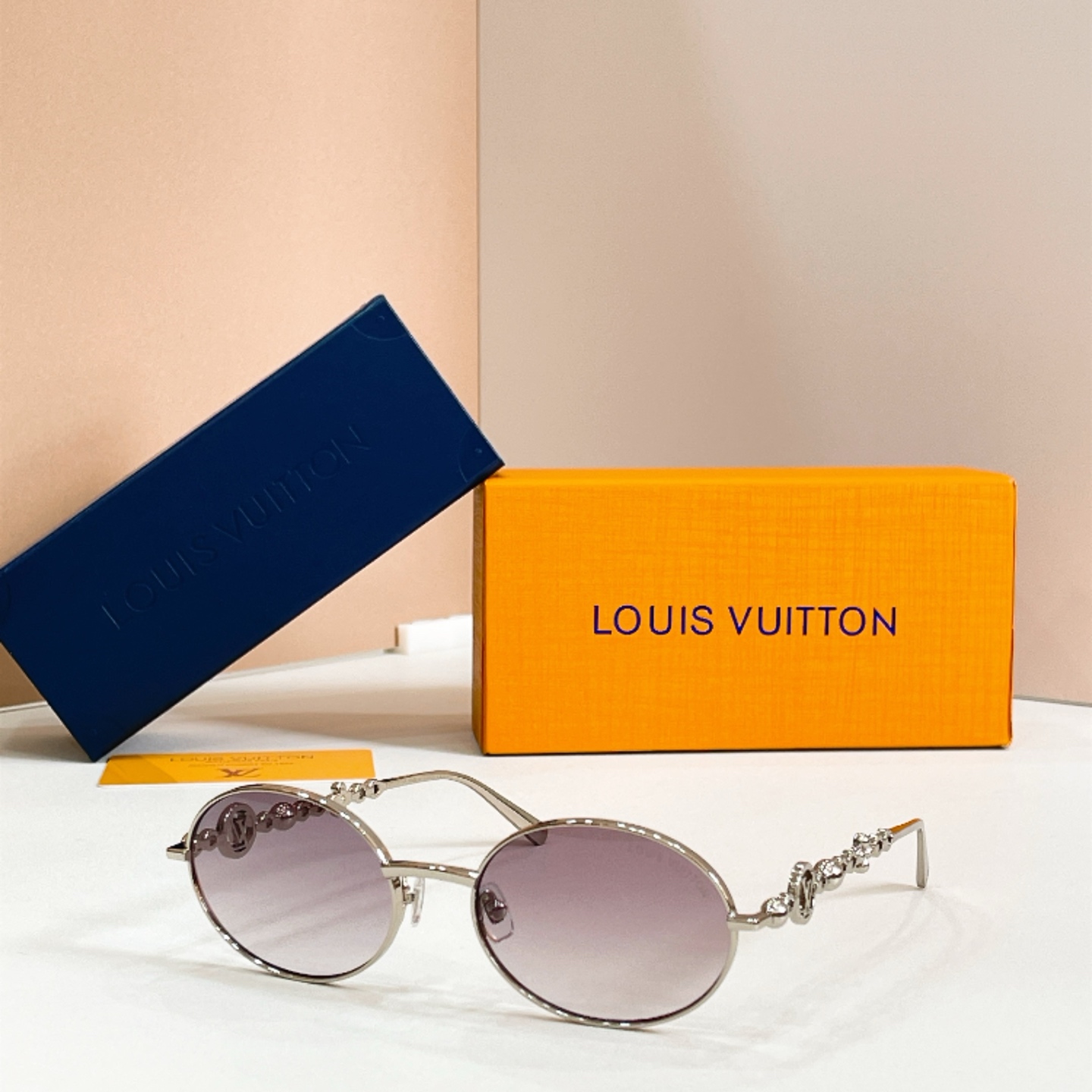 LOUIS VUITTON✨✨✨MODEL：Z7336U✨✨✨ SIZE：57口19-147✨✨