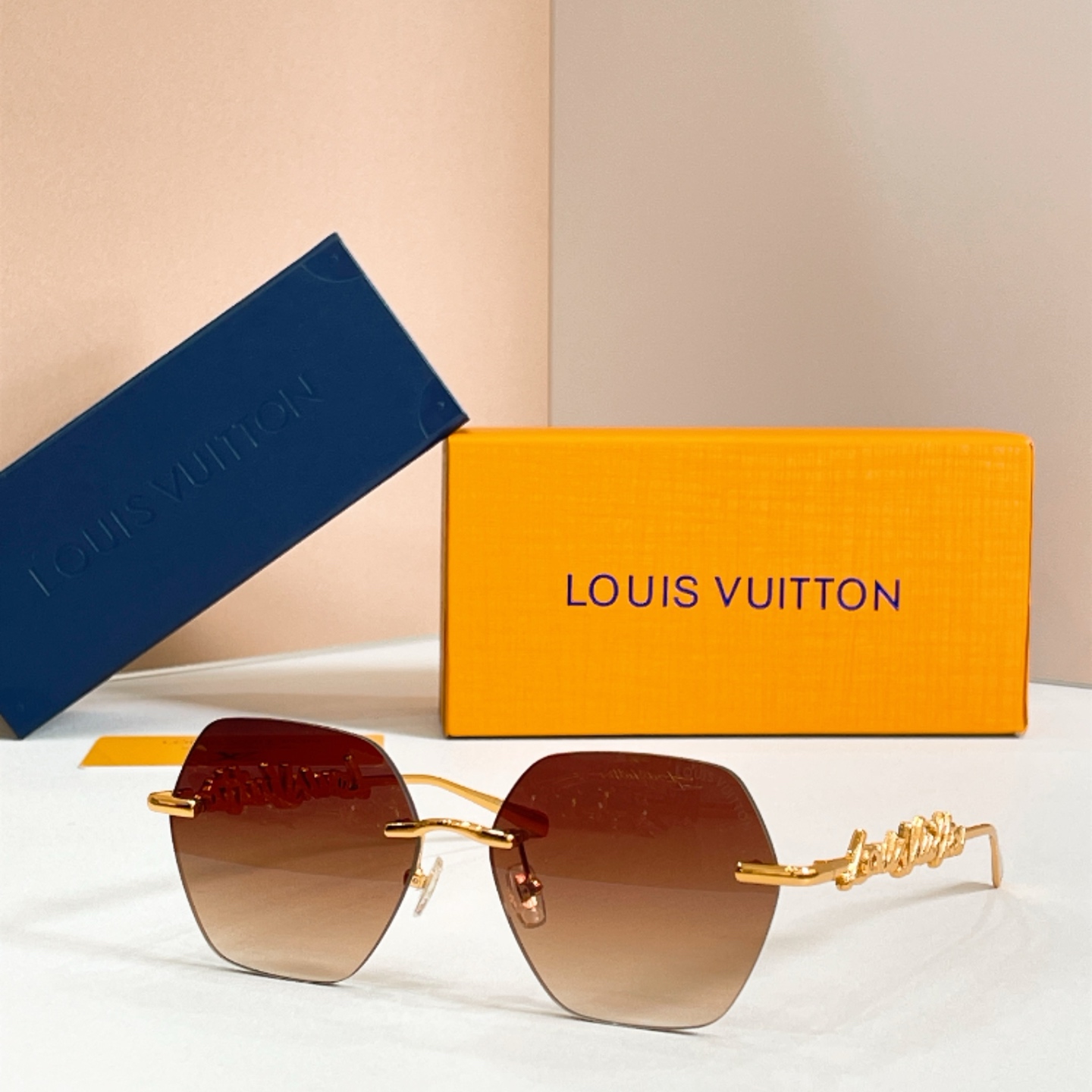 LOUIS VUITTON✨✨✨MODEL：Z7310U✨✨✨ SIZE：59口15-145✨✨