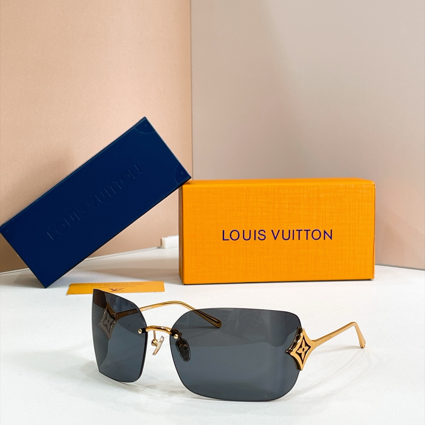 LOUIS VUITTO*✨✨✨MODEL：Z3457U✨✨✨ SIZE：66口16-110✨✨✨