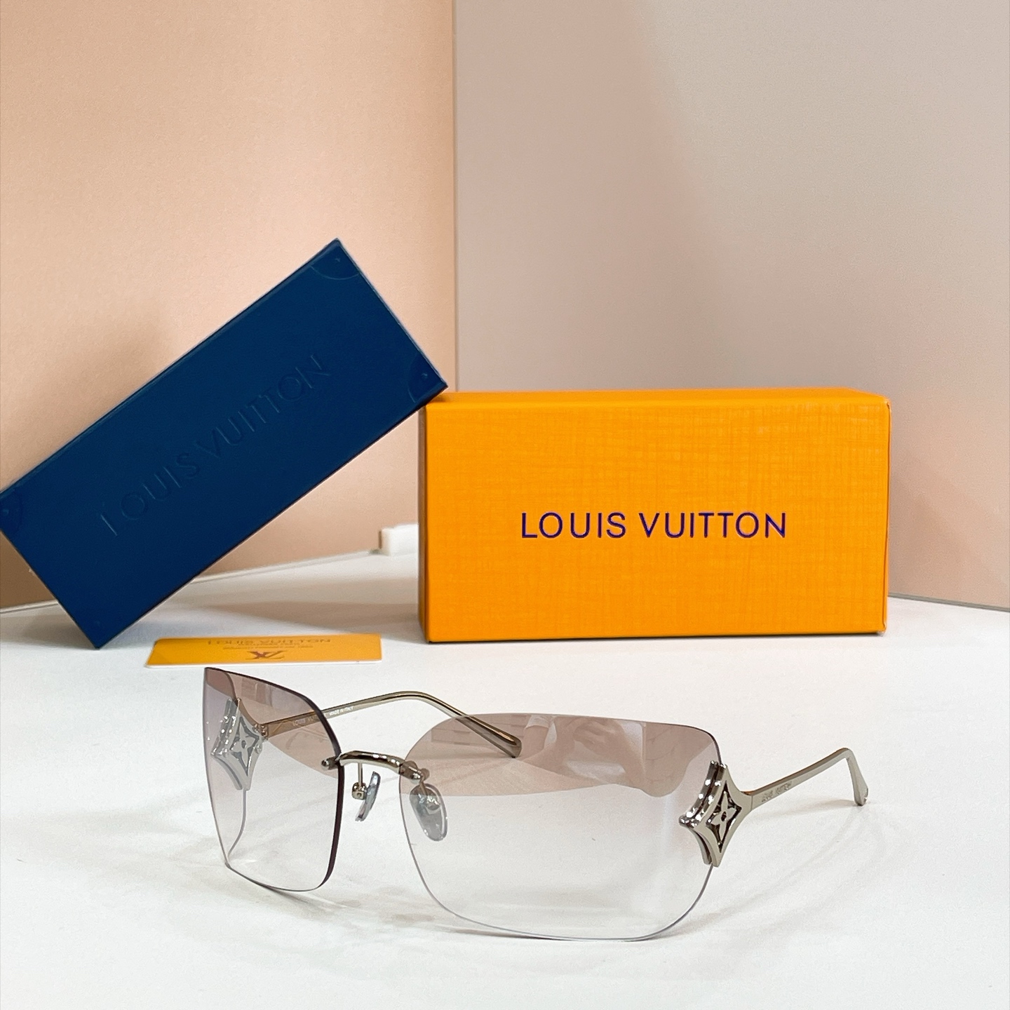 LOUIS VUITTO*✨✨✨MODEL：Z3457U✨✨✨ SIZE：66口16-110✨✨✨