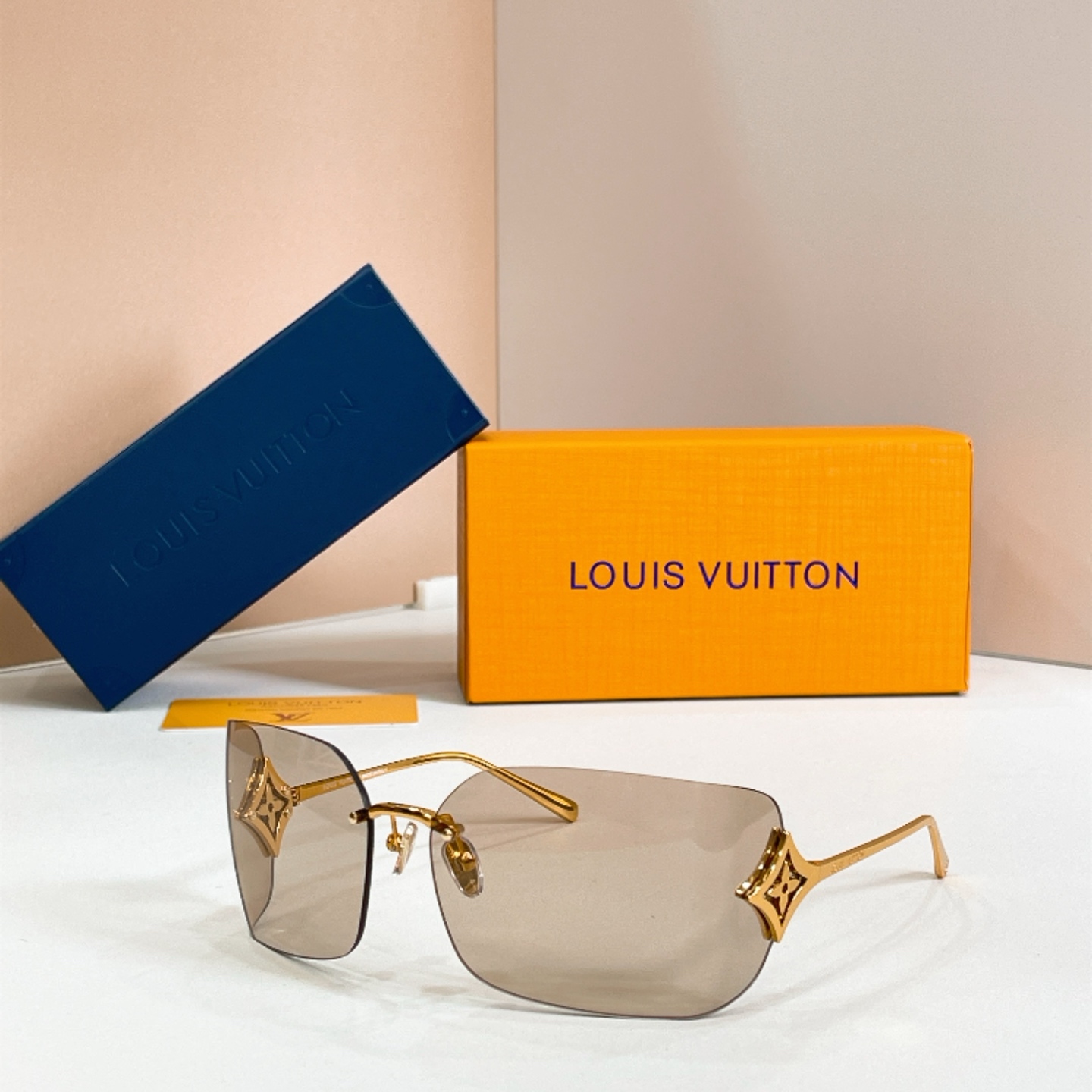 LOUIS VUITTO*✨✨✨MODEL：Z3457U✨✨✨ SIZE：66口16-110✨✨✨