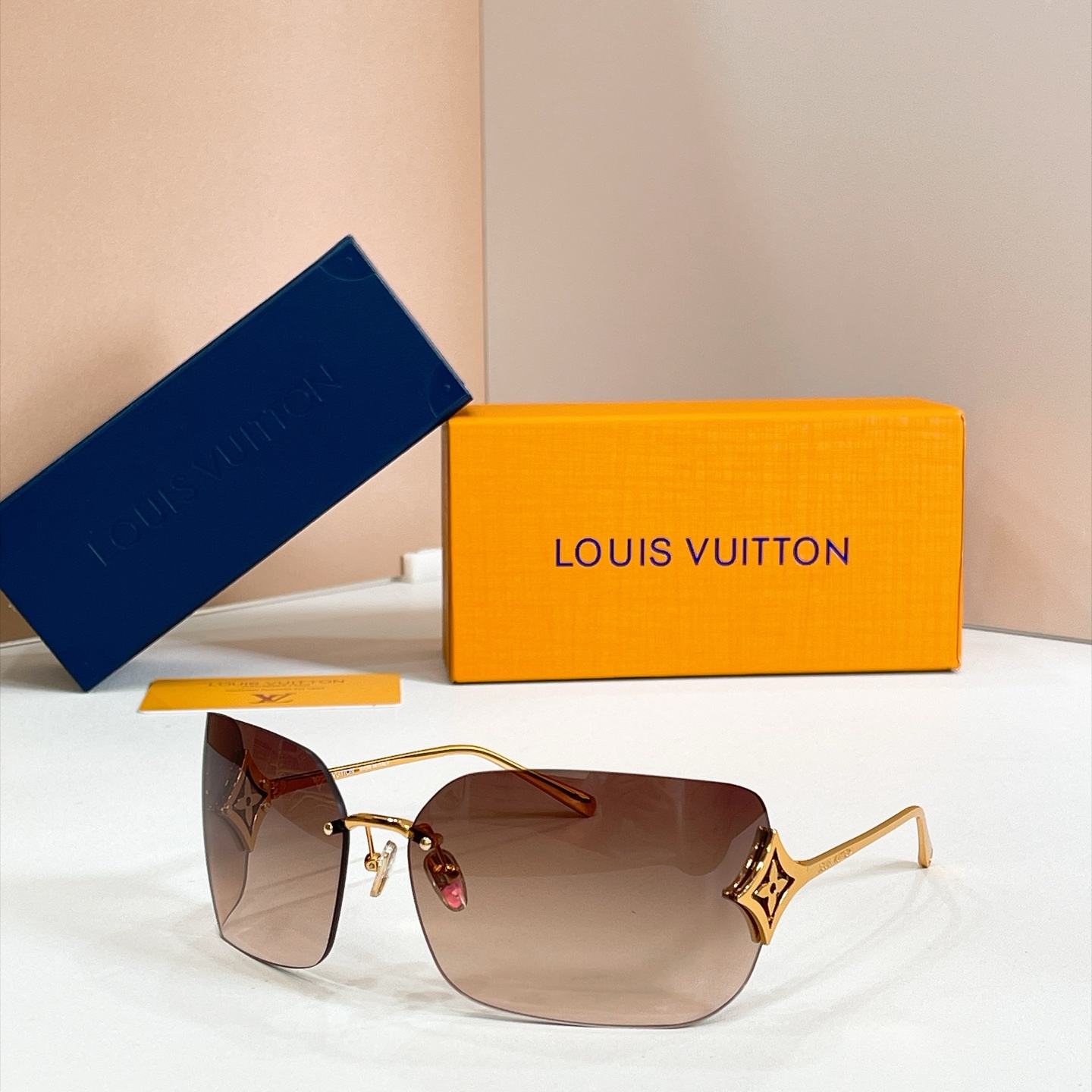 LOUIS VUITTO*✨✨✨MODEL：Z3457U✨✨✨ SIZE：66口16-110✨✨✨